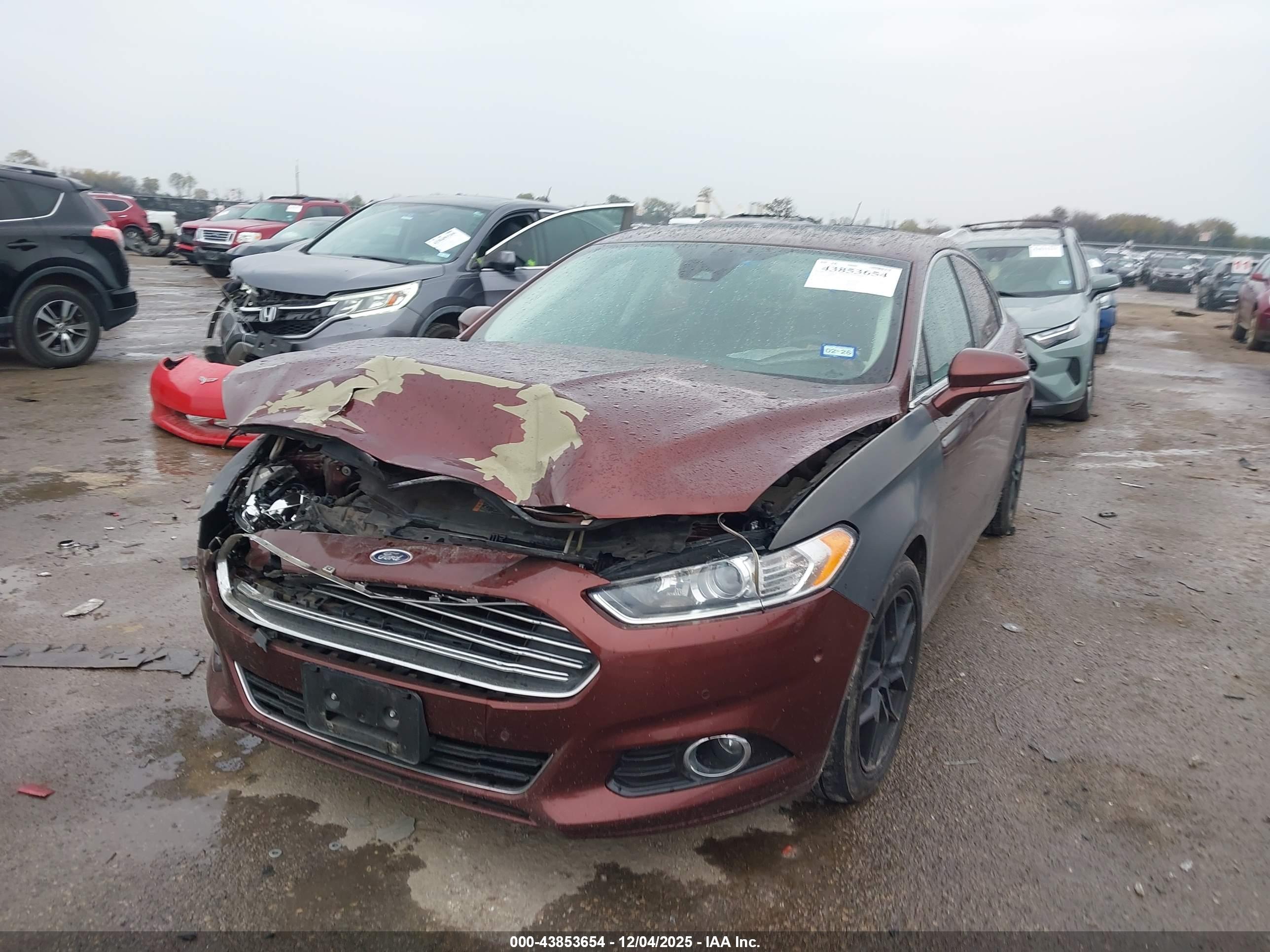 FORD FUSION image 2