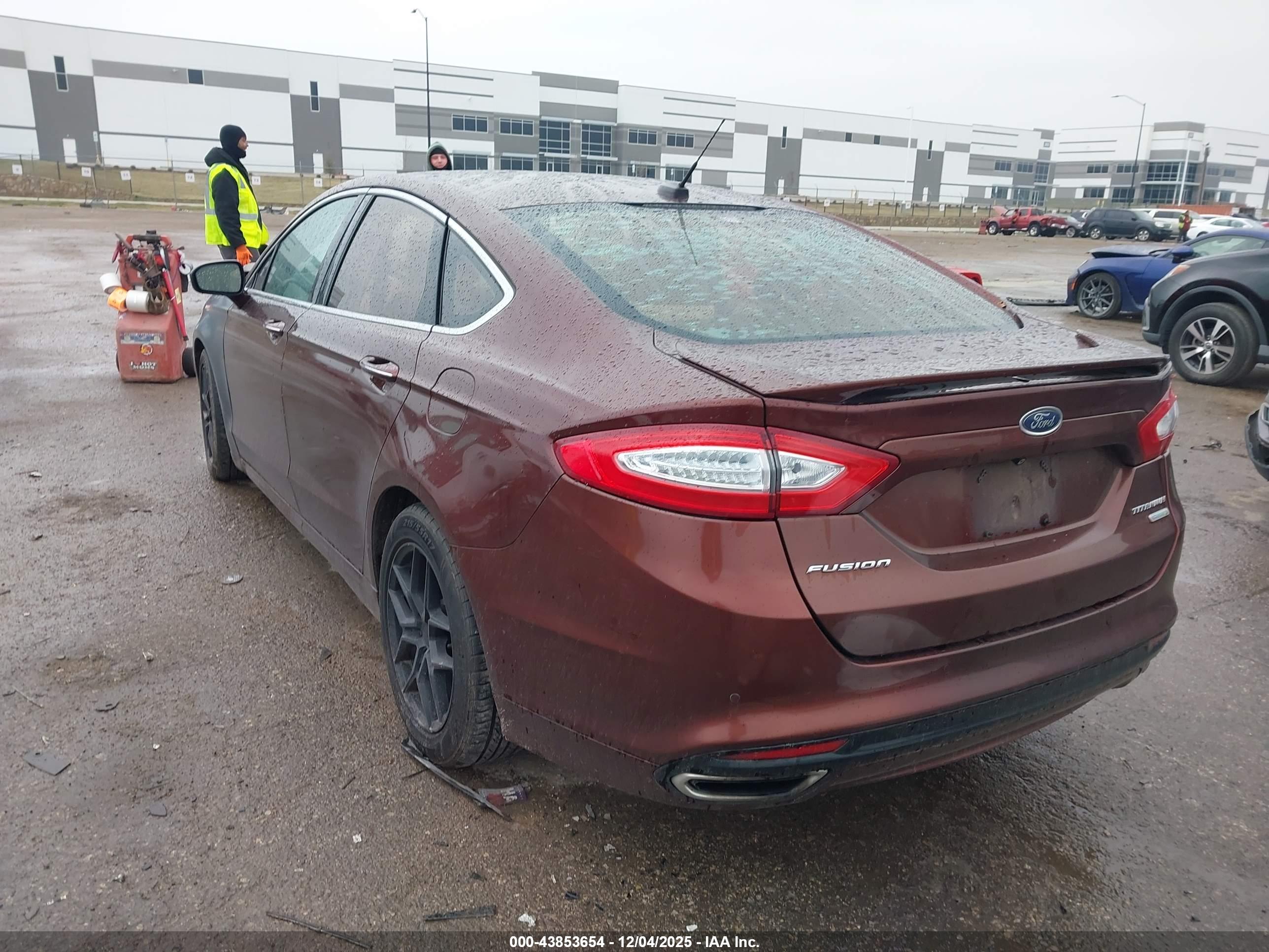 FORD FUSION image 3