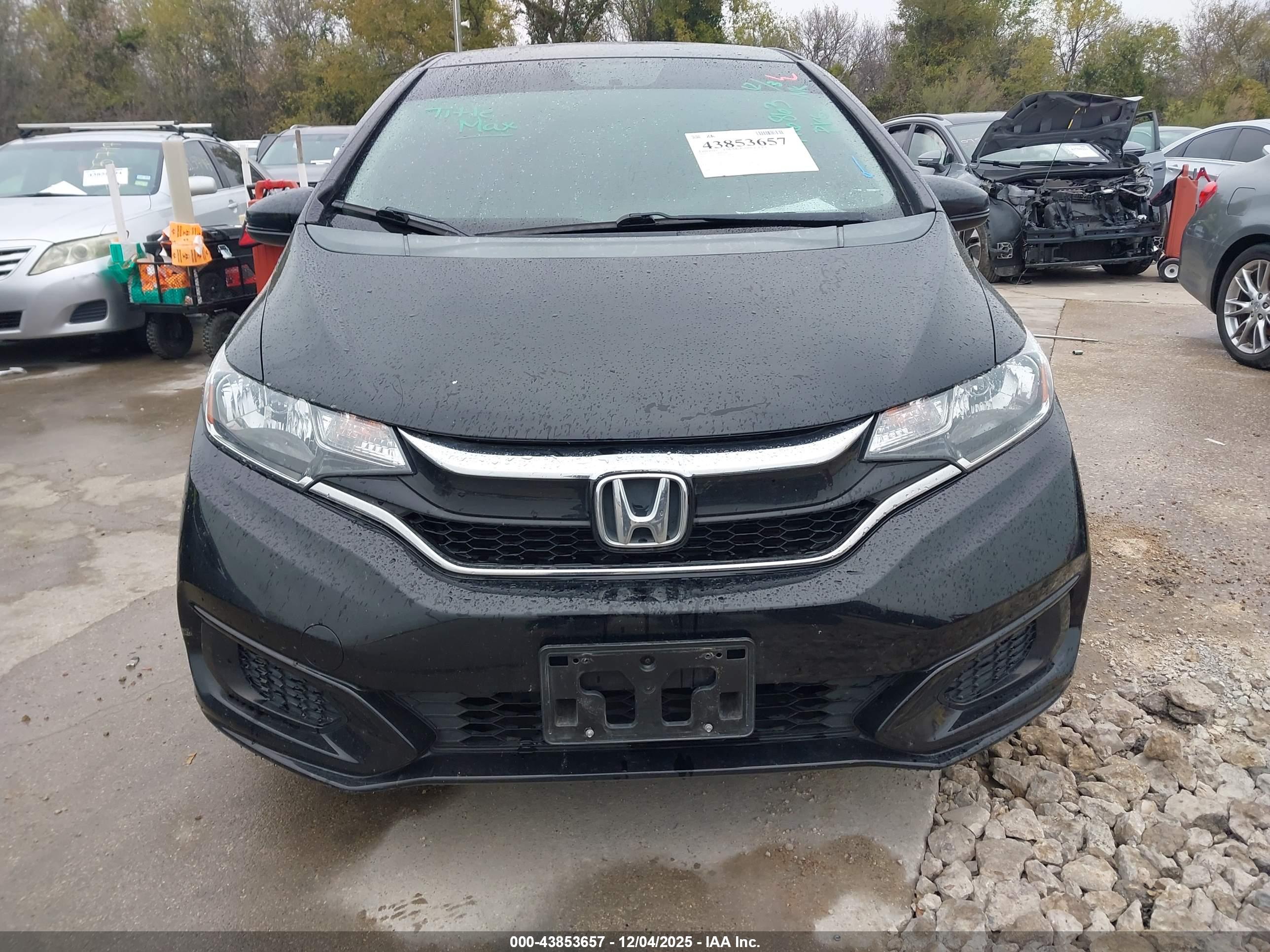 HONDA FIT image 6