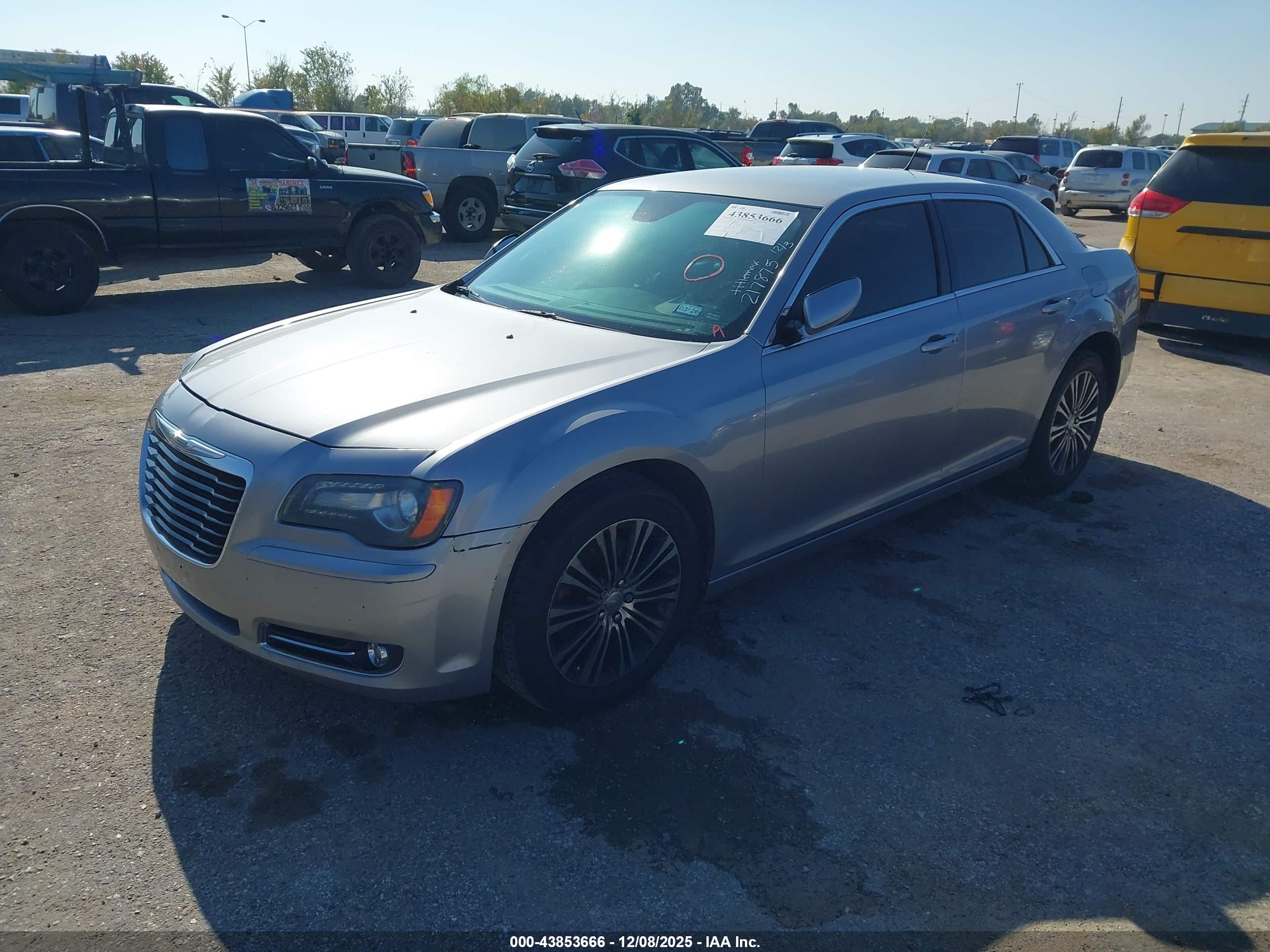 CHRYSLER 300 image 2