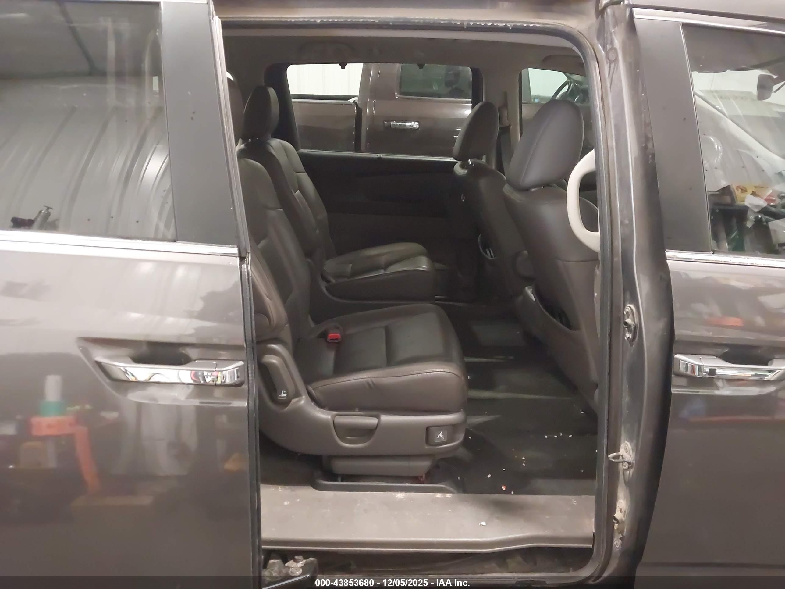 HONDA ODYSSEY image 8