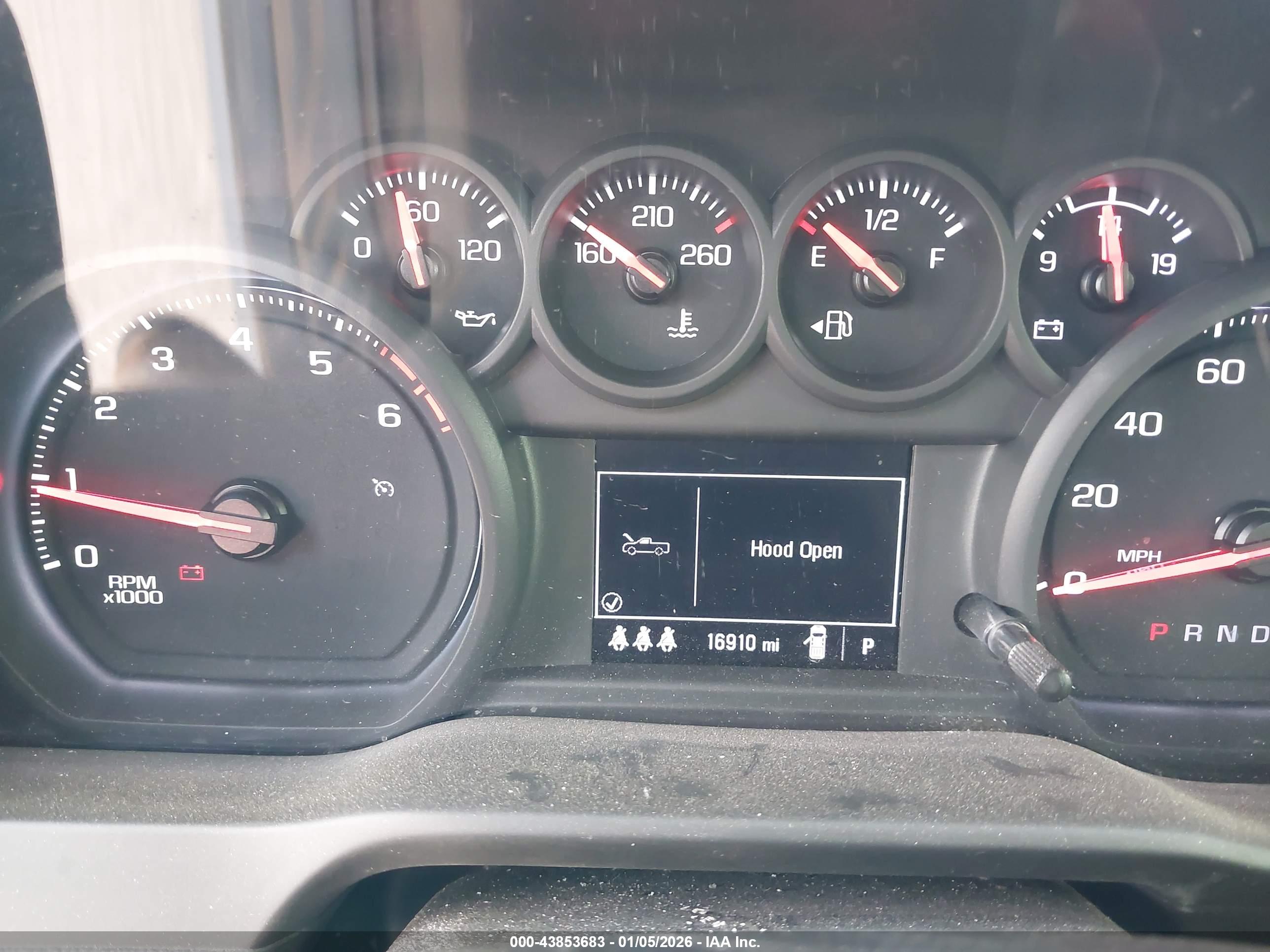 CHEVROLET SILVERADO image 6