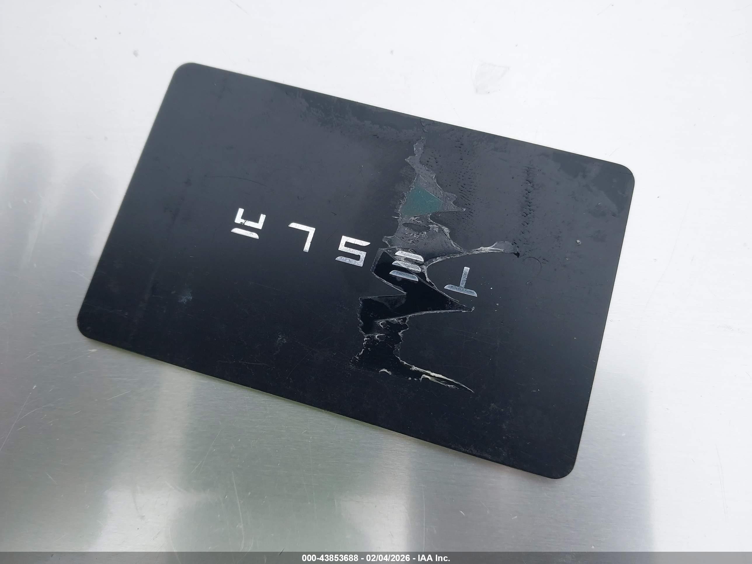 TESLA MODEL image 11