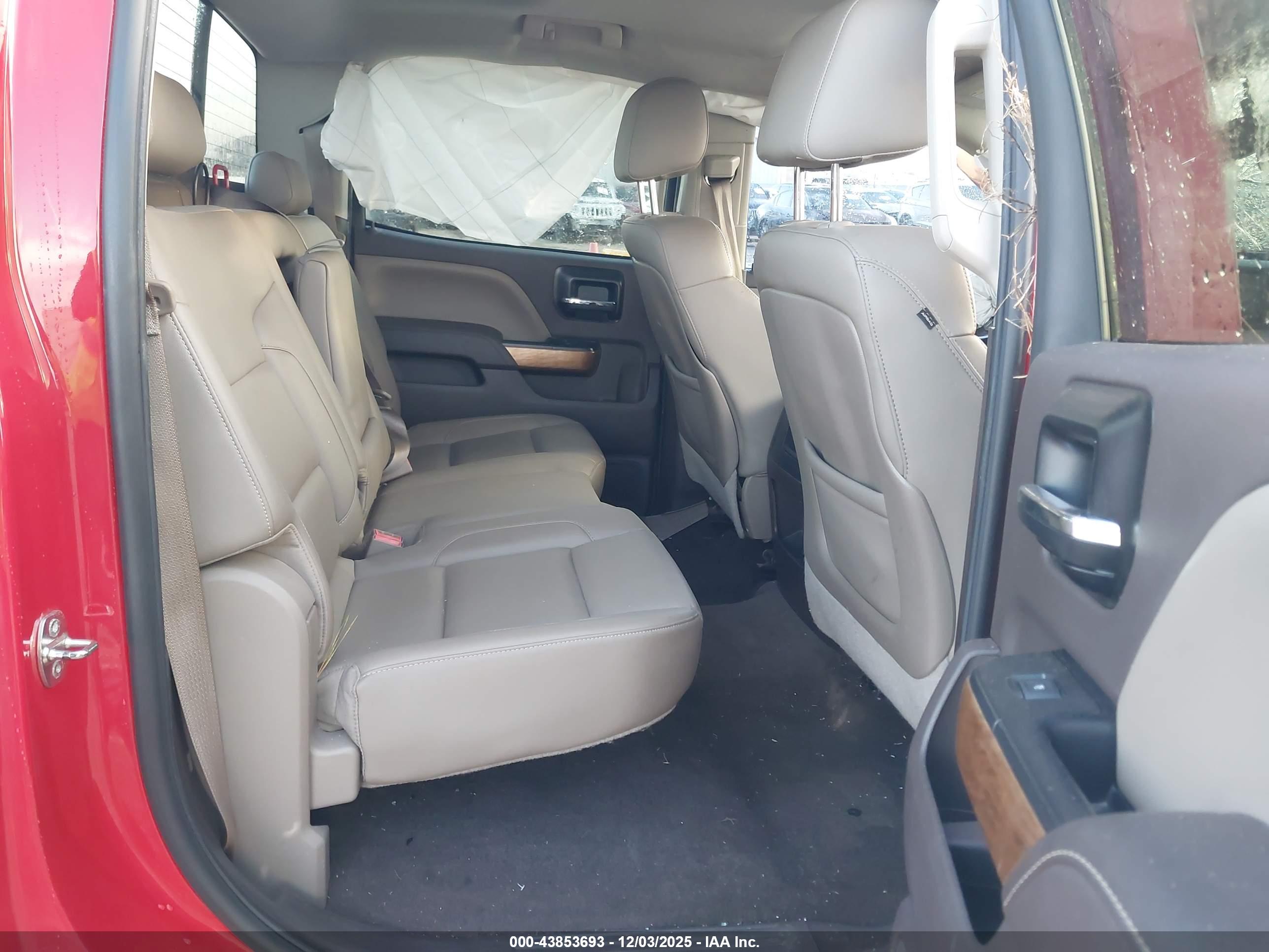 CHEVROLET SILVERADO image 8
