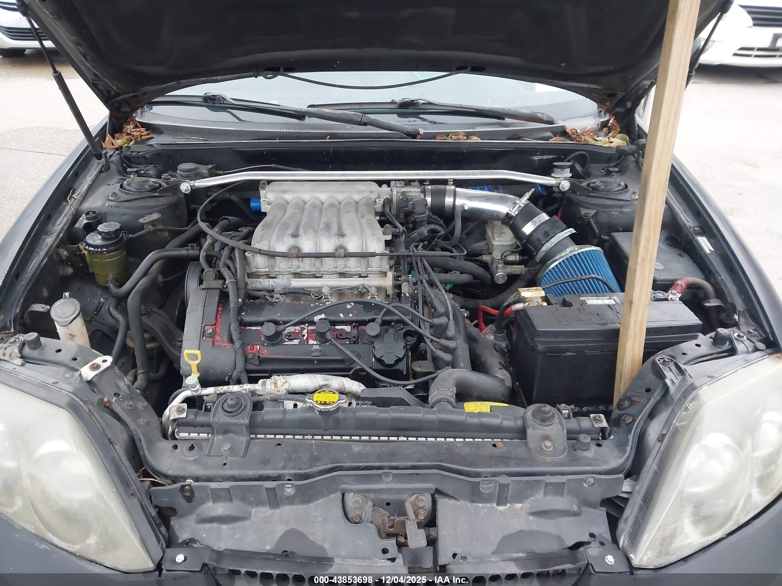 HYUNDAI TIBURON image 10