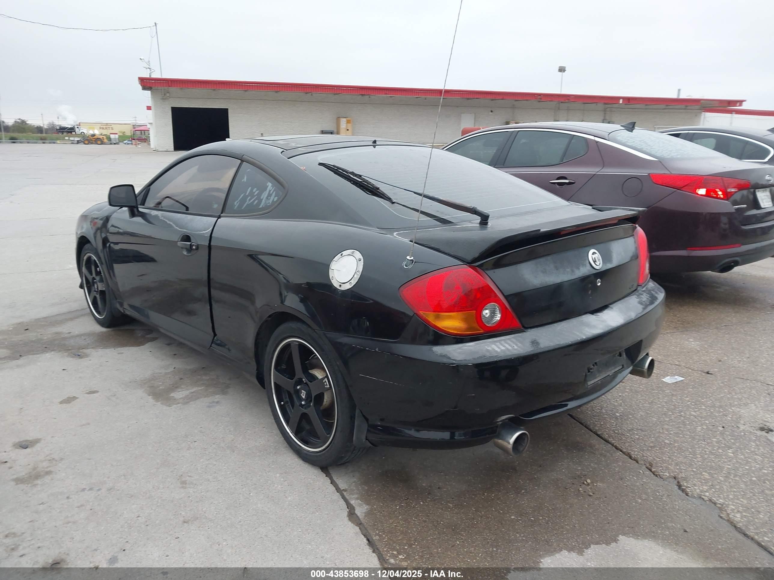 HYUNDAI TIBURON image 3
