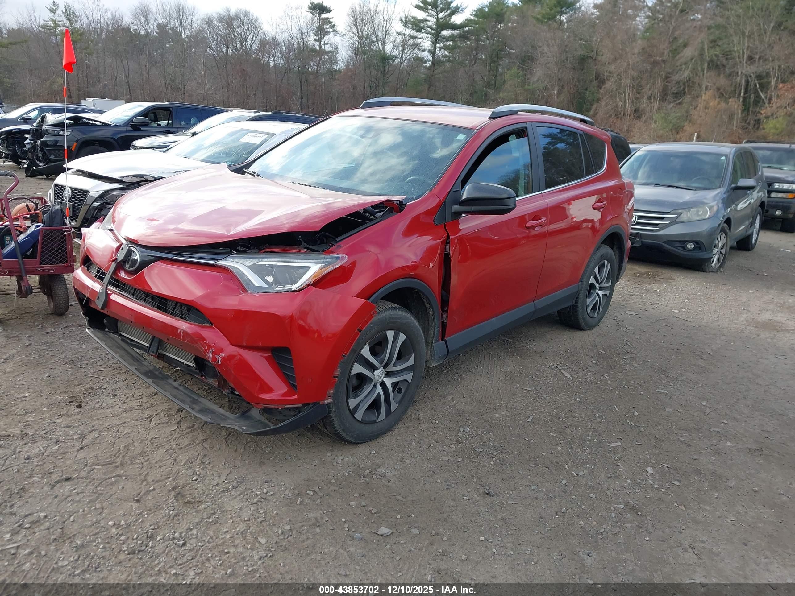 TOYOTA RAV4 image 2