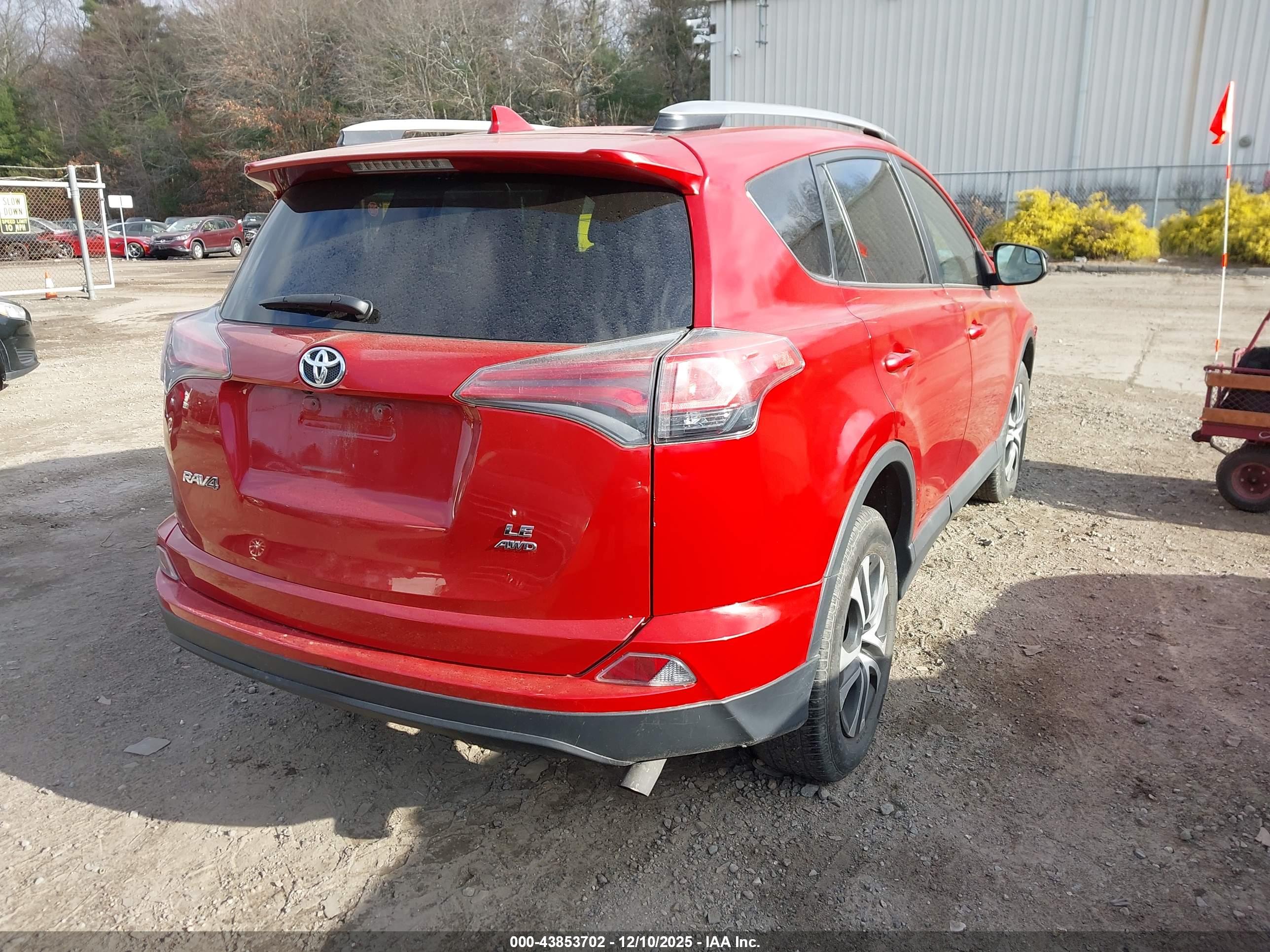 TOYOTA RAV4 image 4