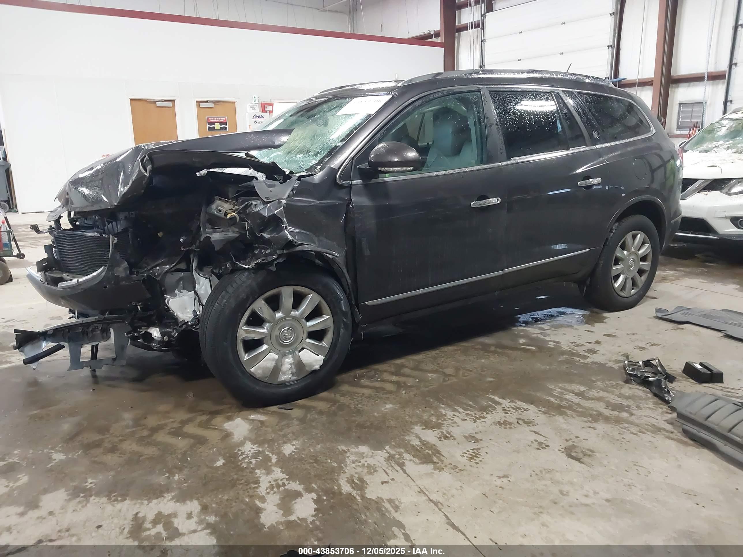 BUICK ENCLAVE image 2