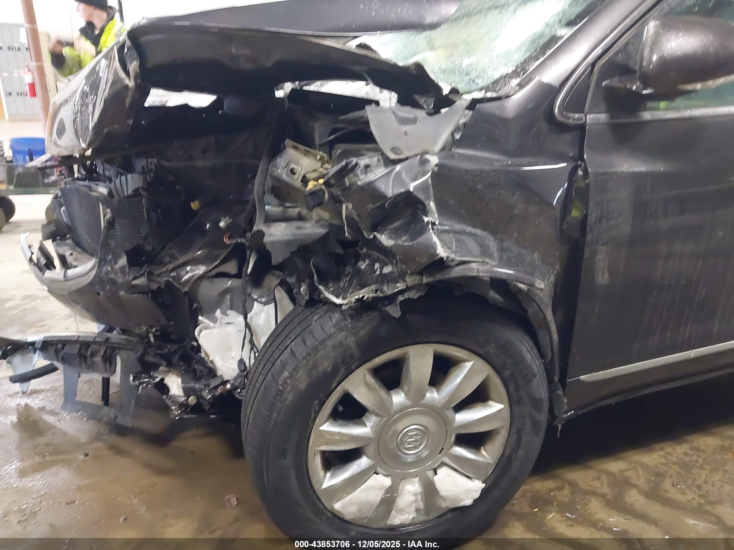 BUICK ENCLAVE image 6