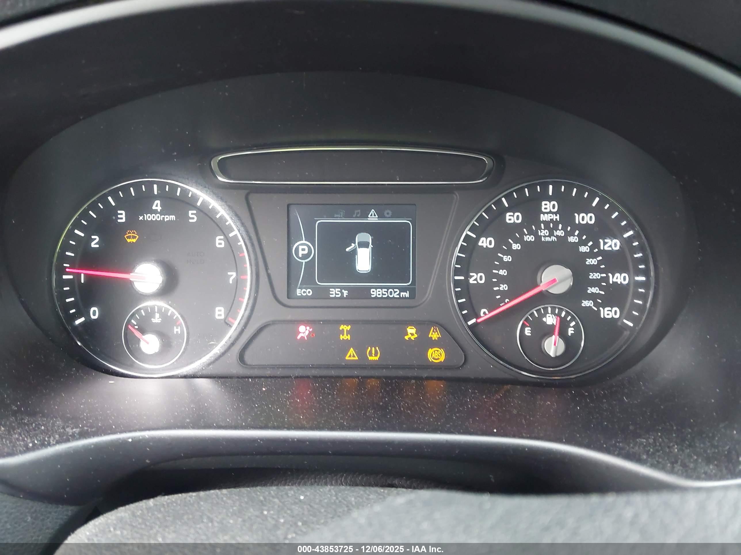KIA SORENTO image 7