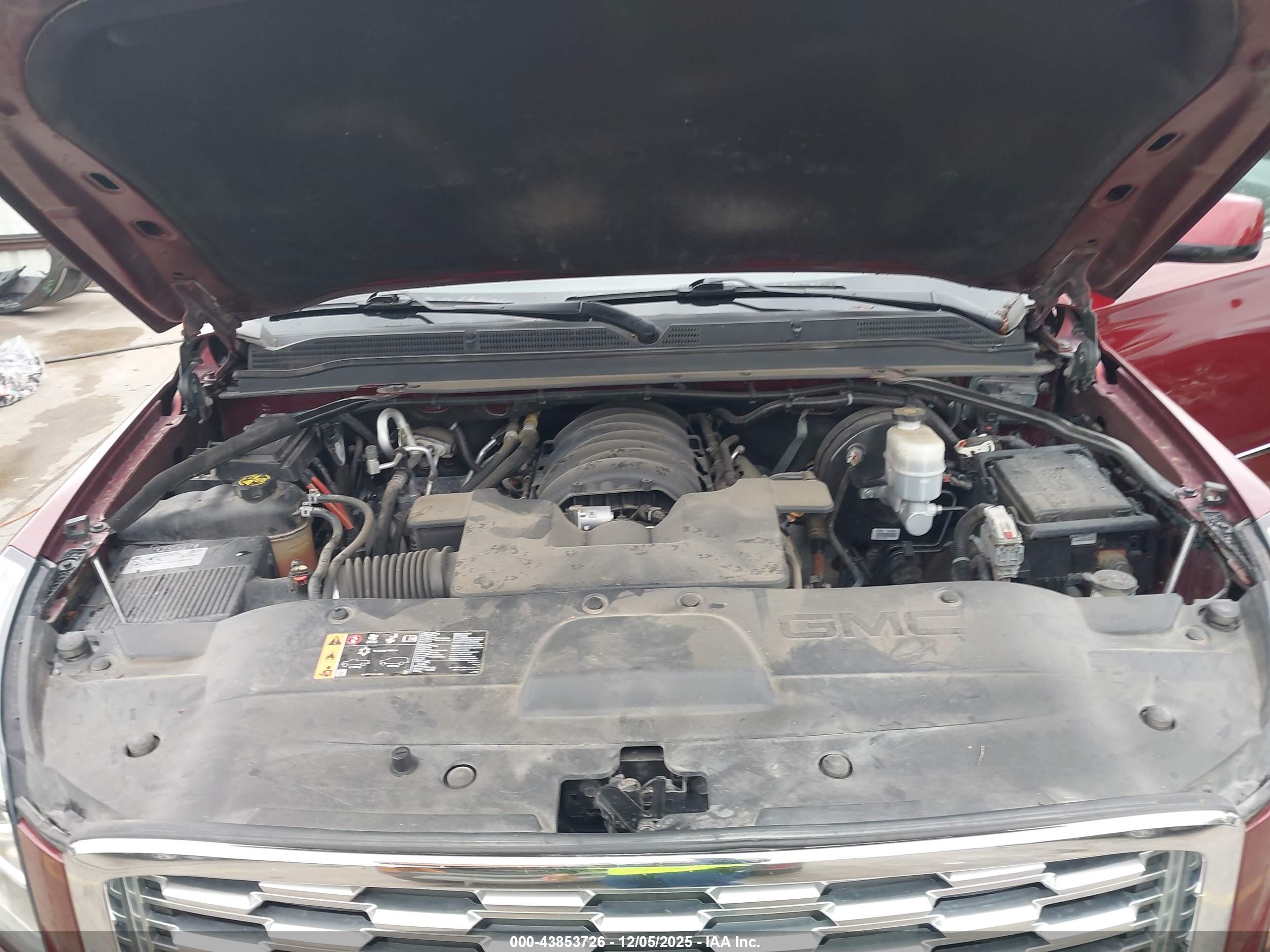 GMC YUKON image 10
