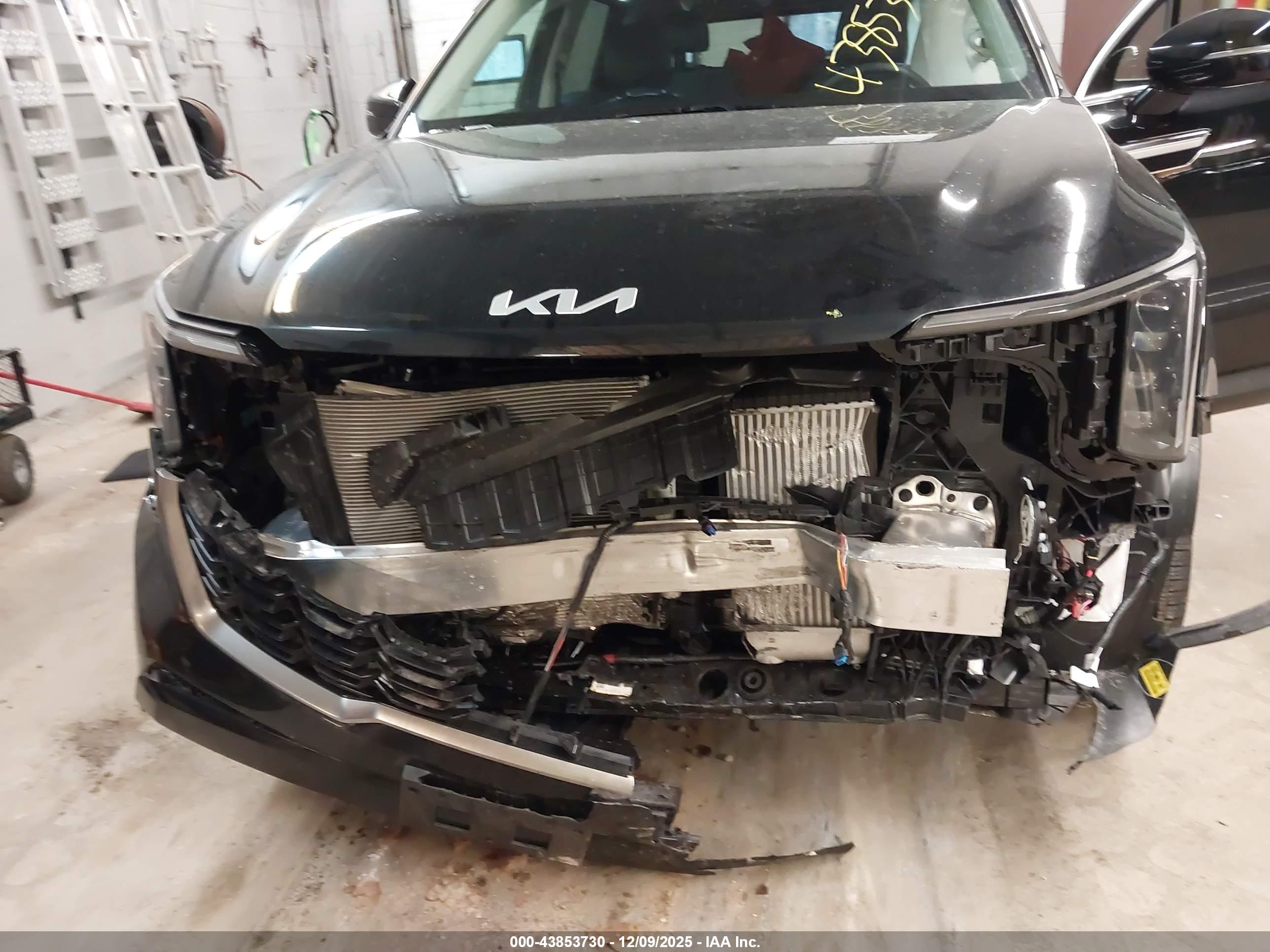 KIA SORENTO image 6