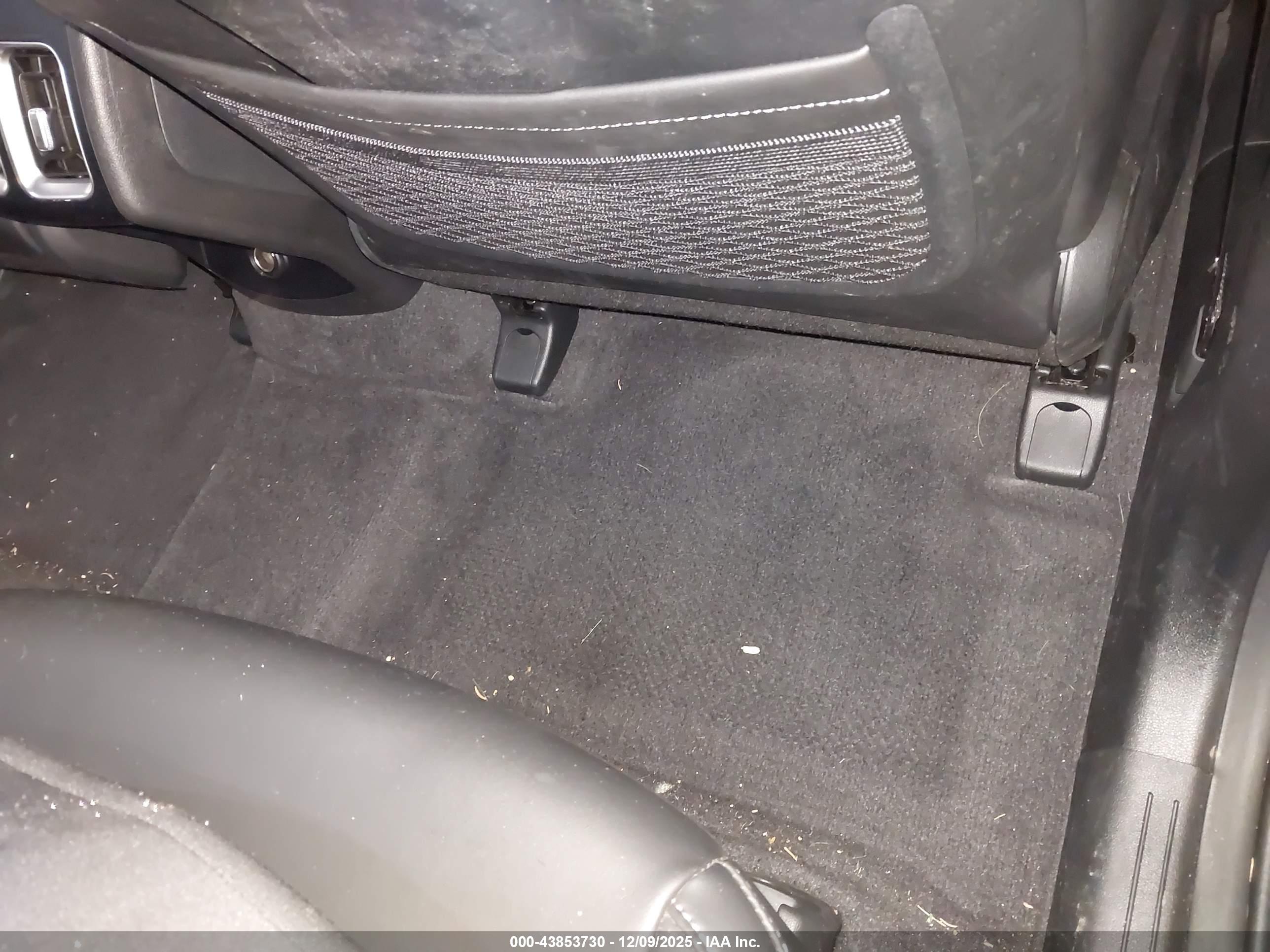 KIA SORENTO image 8
