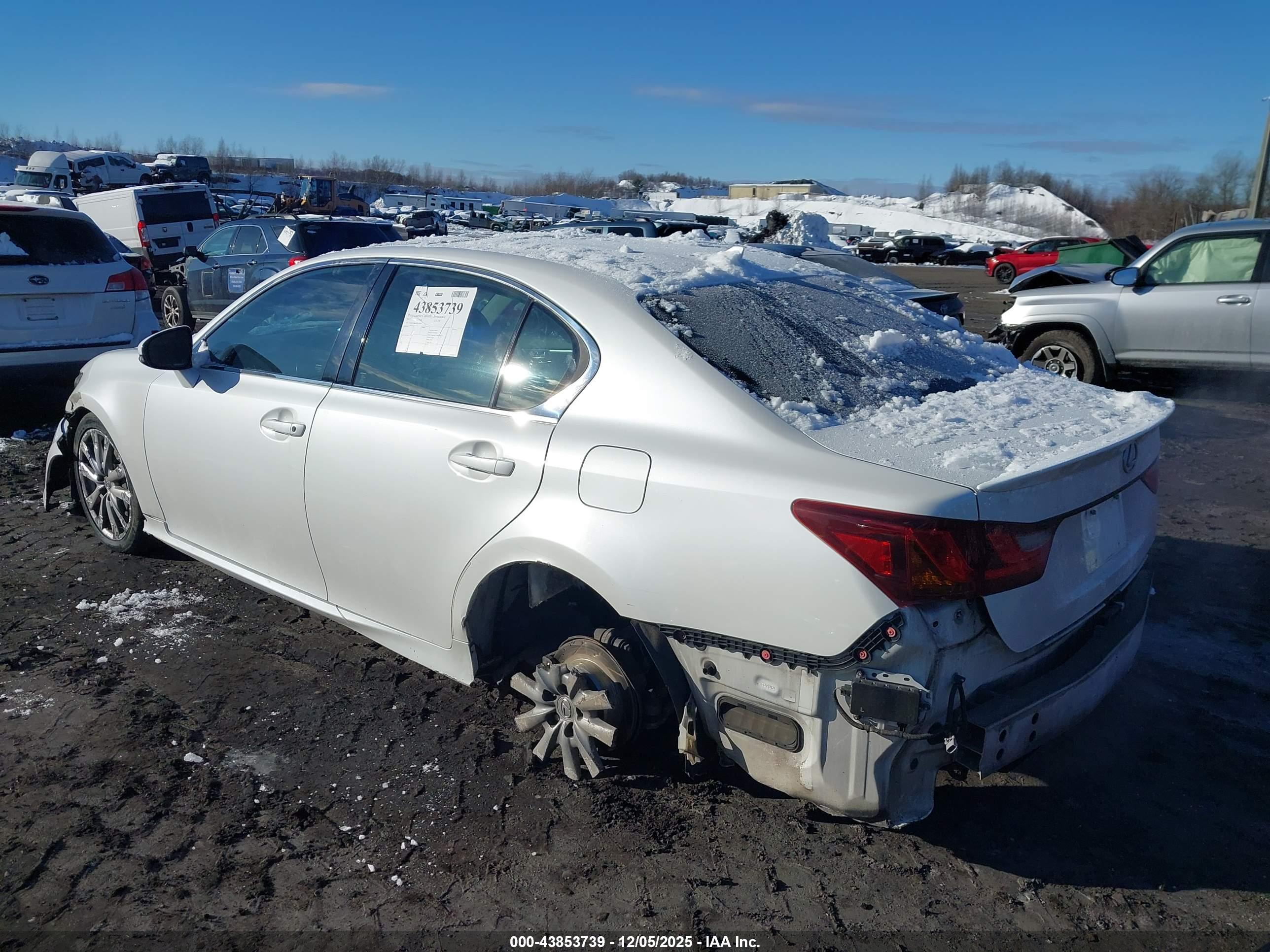 LEXUS GS image 3