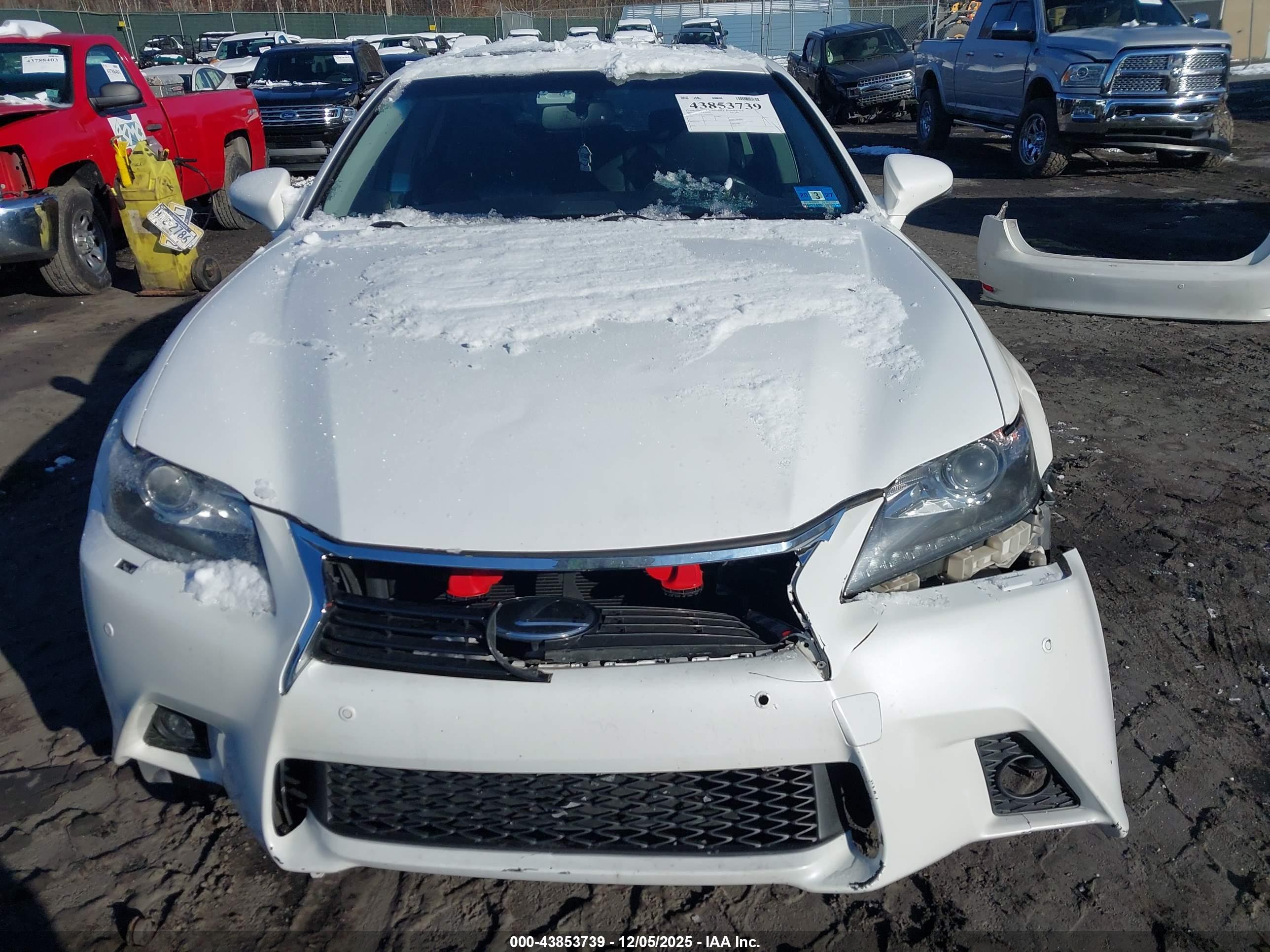 LEXUS GS image 6