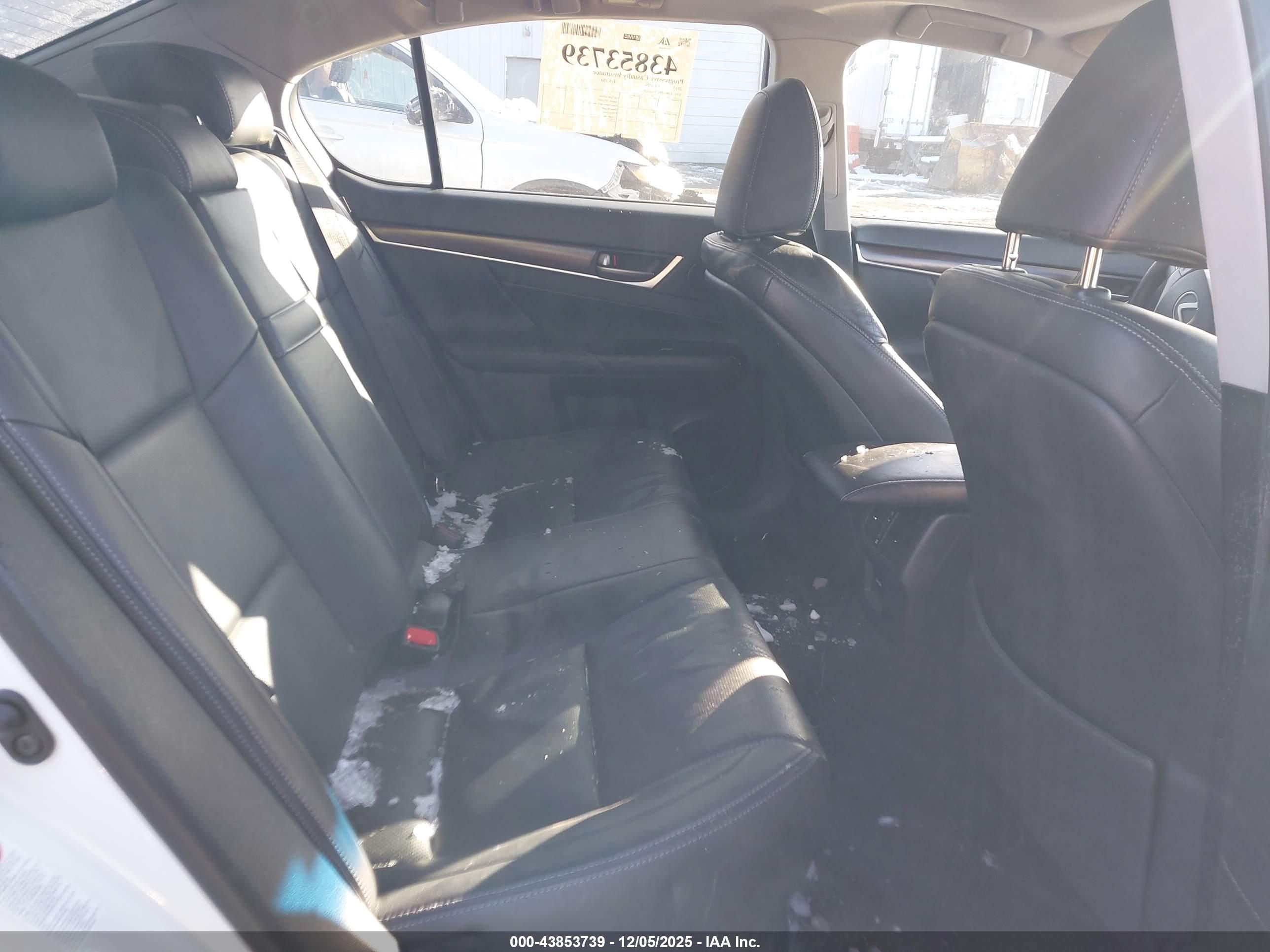 LEXUS GS image 8