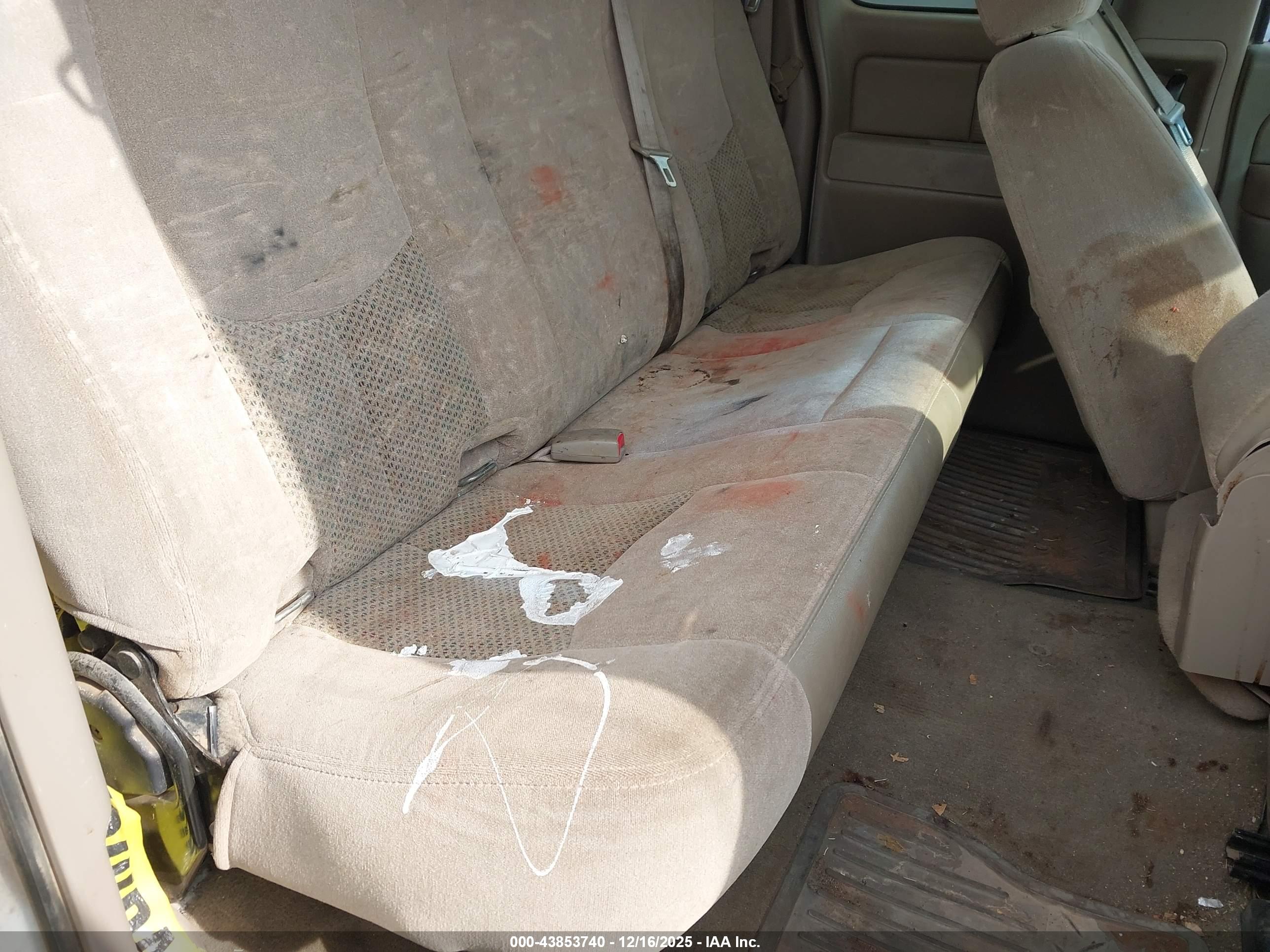 CHEVROLET SILVERADO image 8