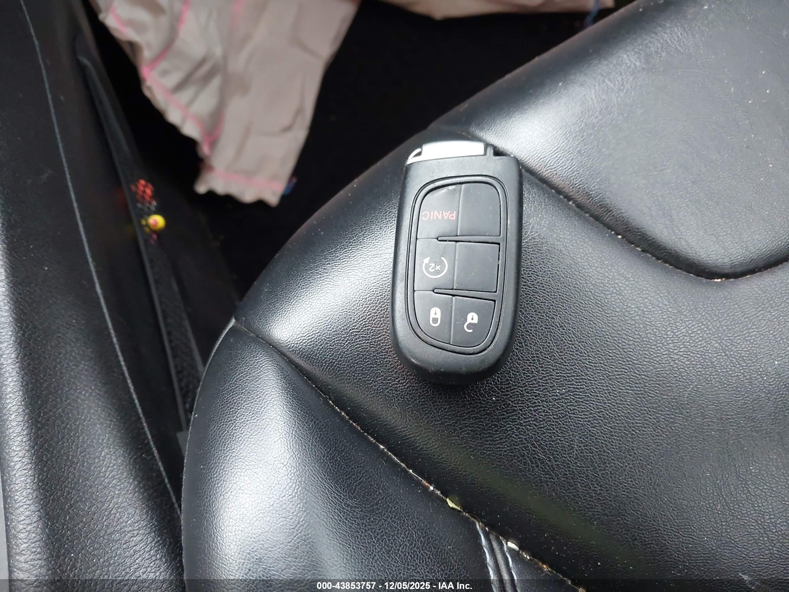 JEEP CHEROKEE image 11