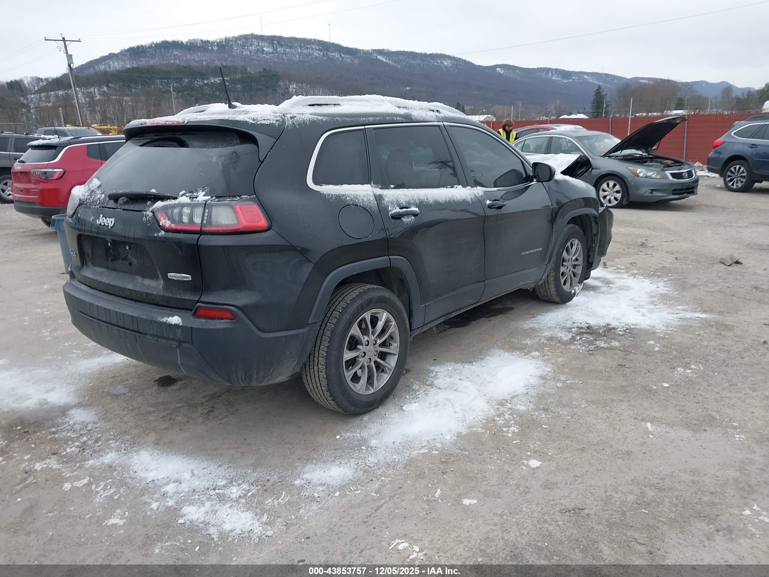 JEEP CHEROKEE image 4
