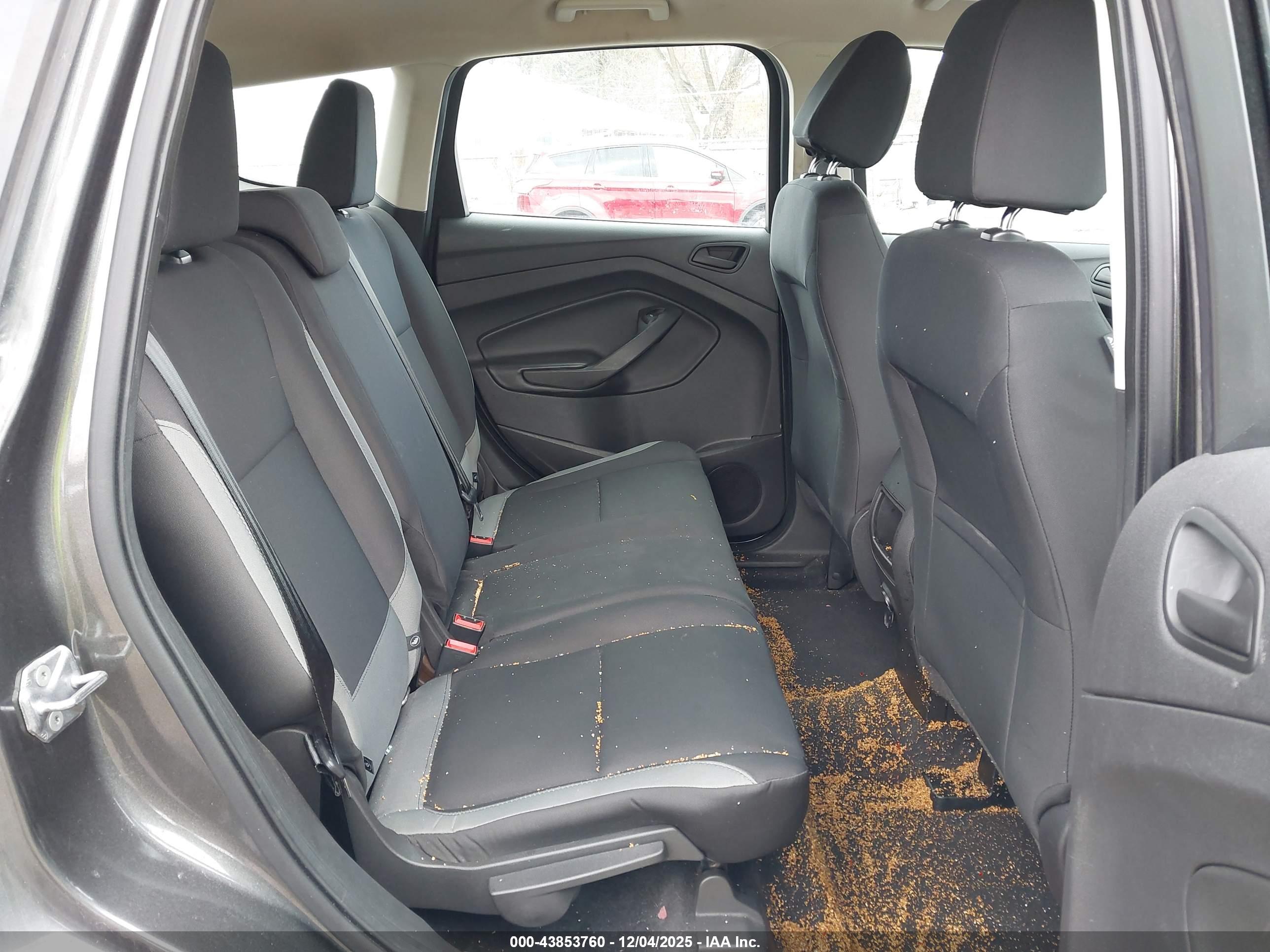 FORD ESCAPE image 8