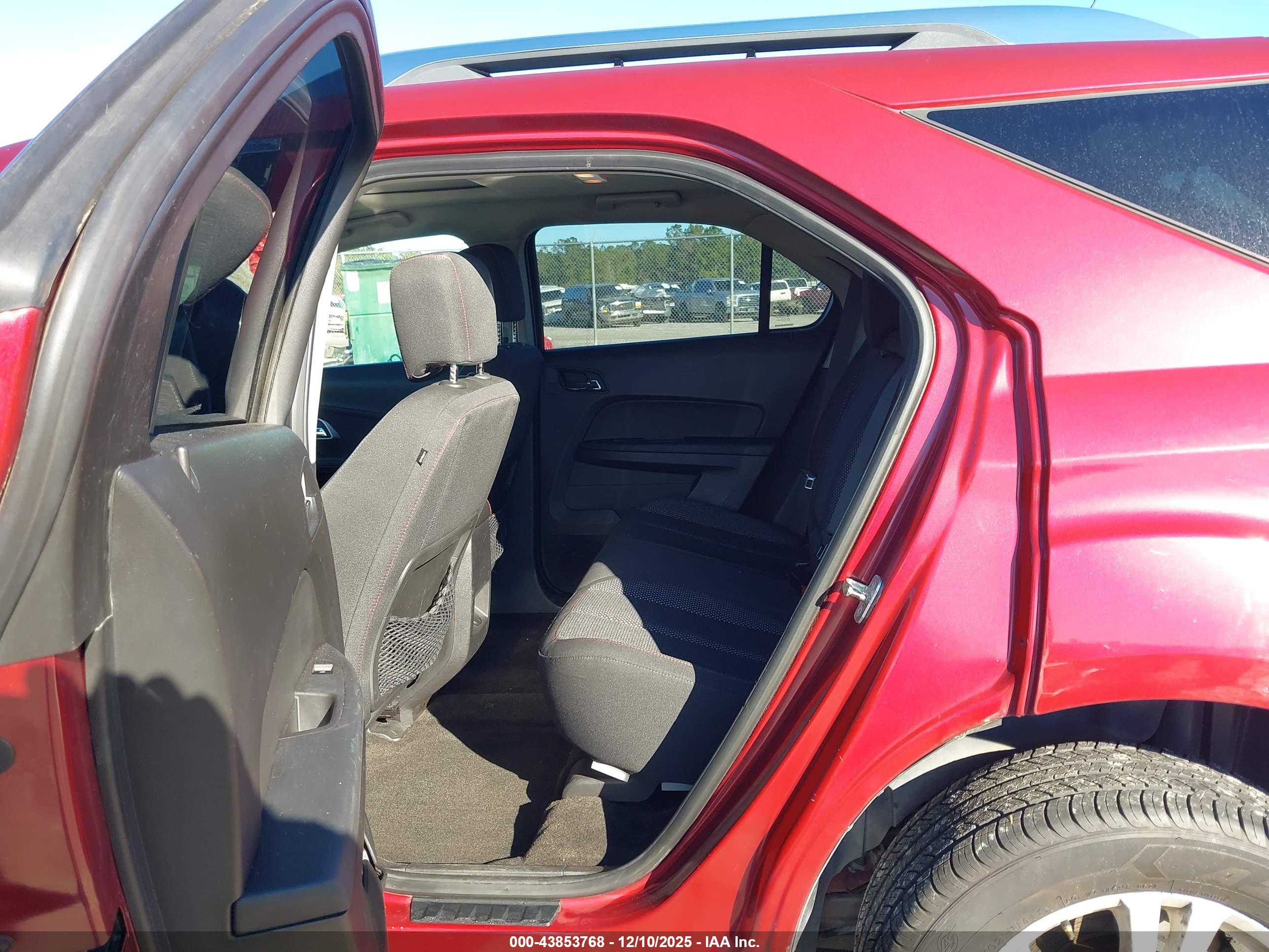 CHEVROLET EQUINOX image 8