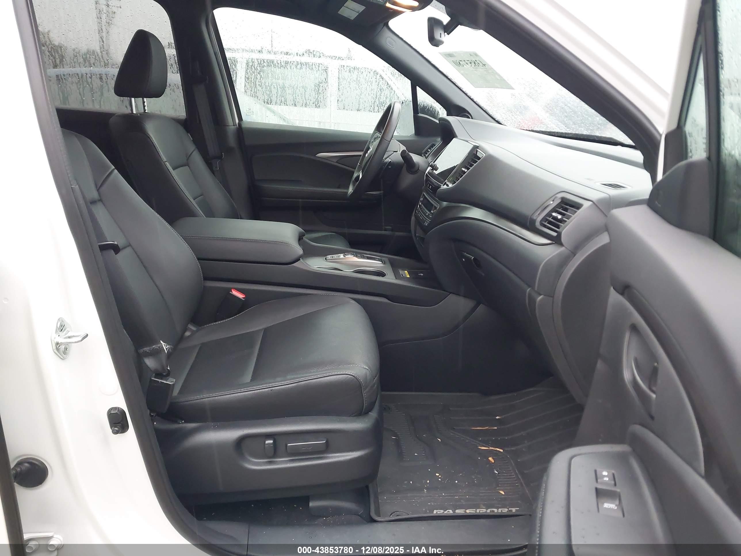 HONDA PASSPORT image 5