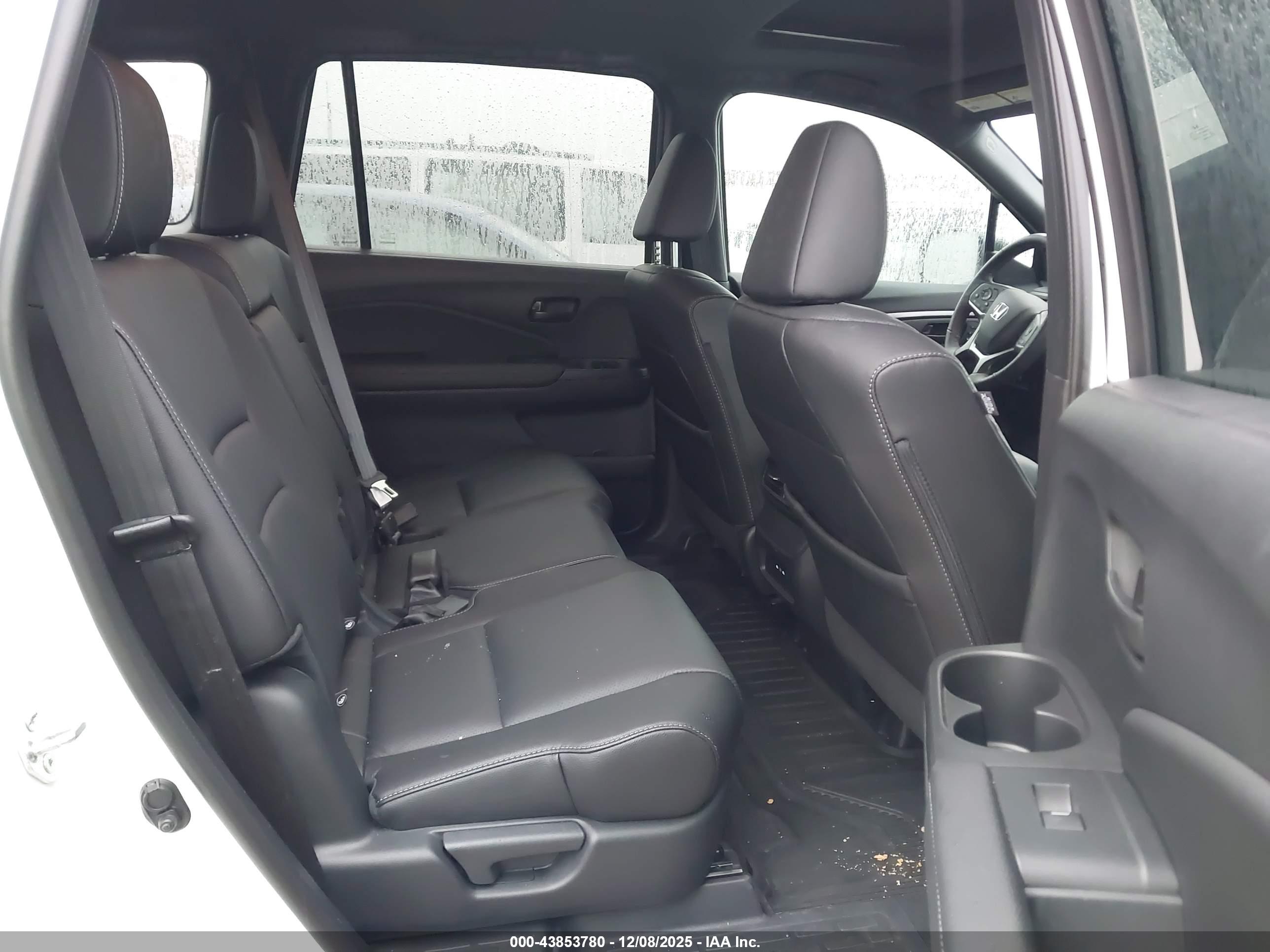 HONDA PASSPORT image 8