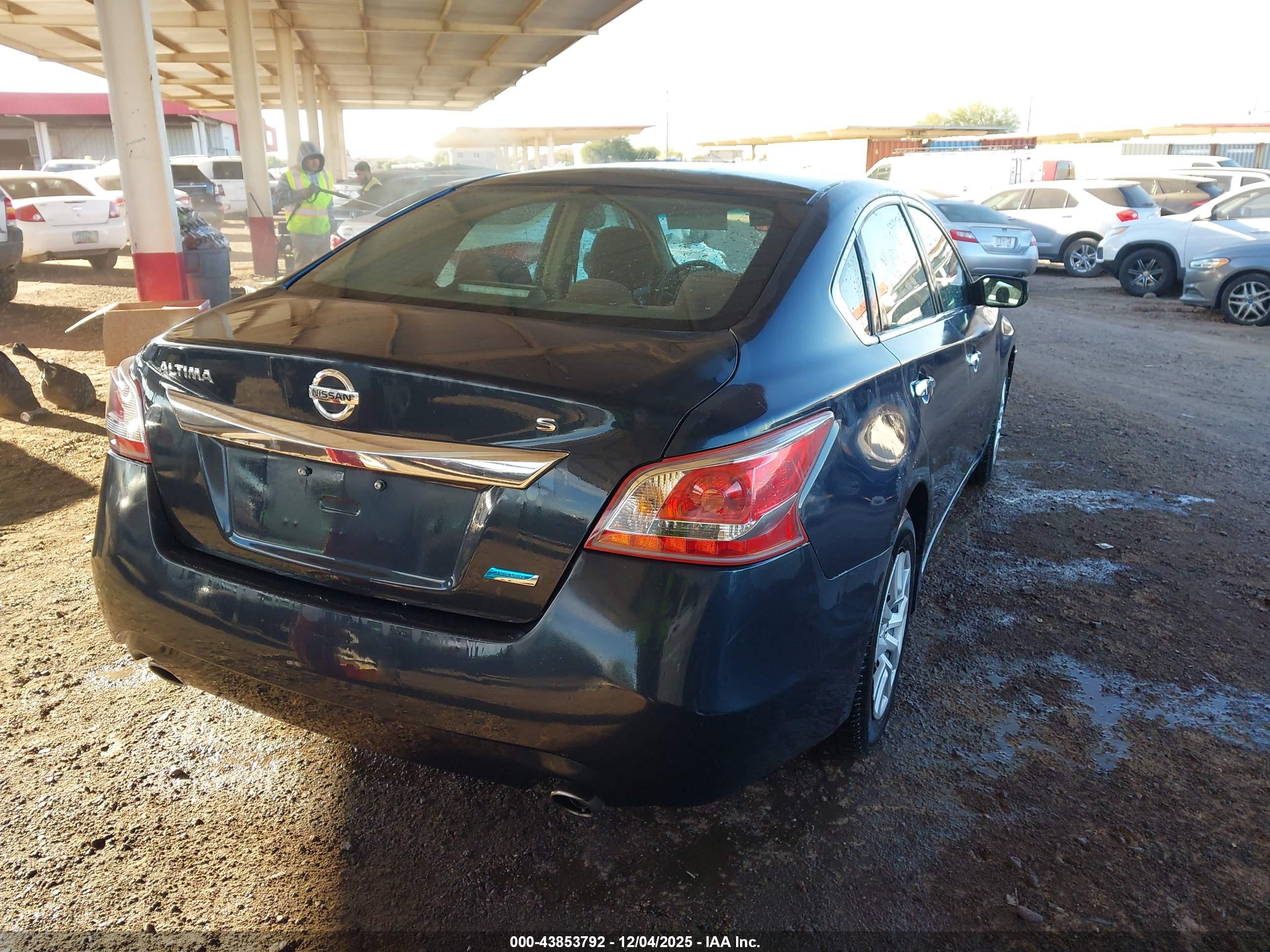 NISSAN ALTIMA image 4
