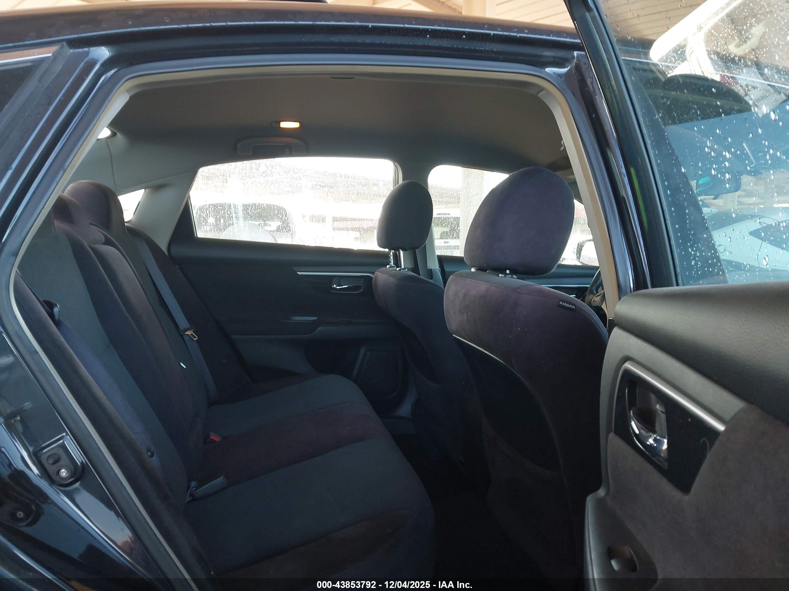 NISSAN ALTIMA image 8