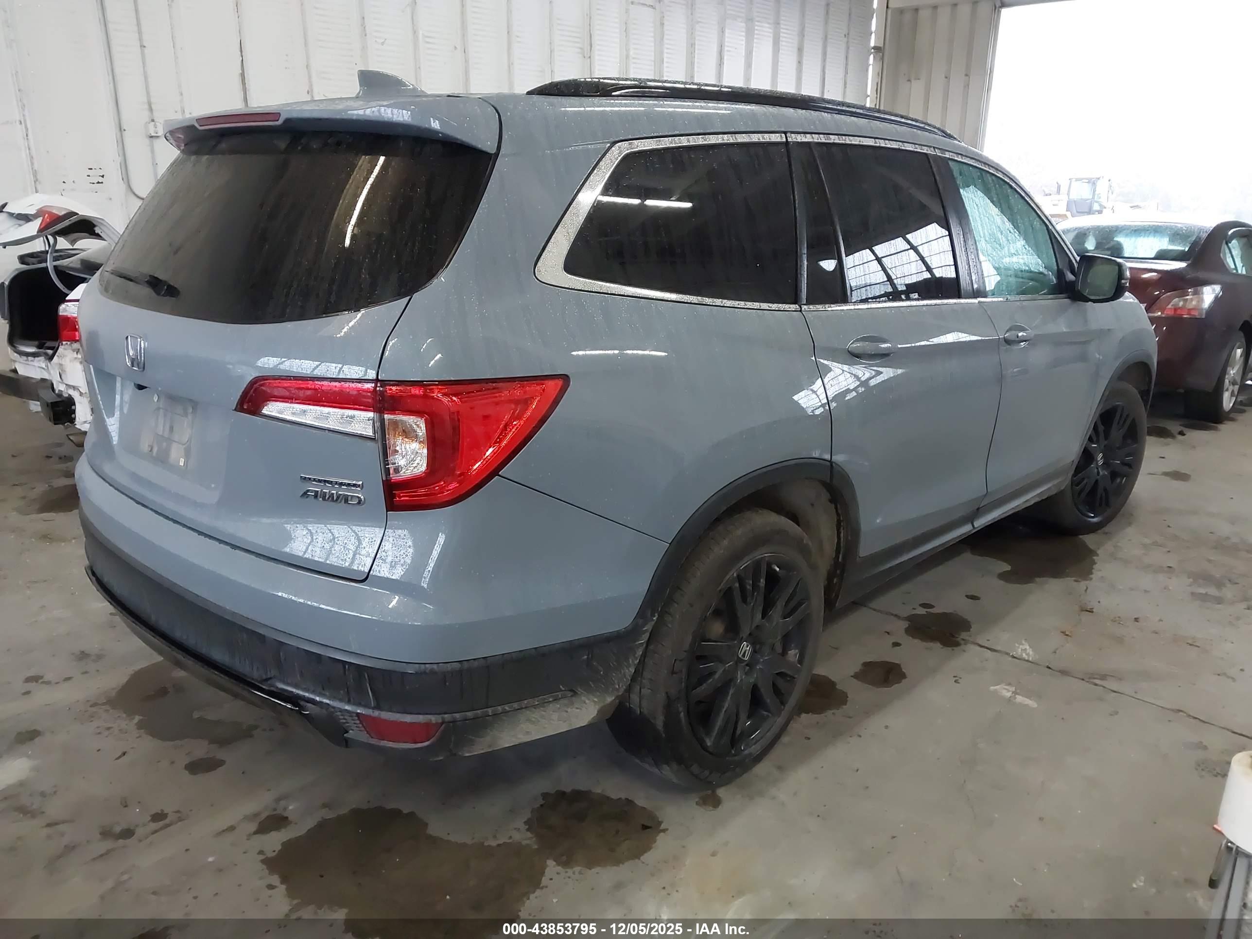 HONDA PILOT image 4