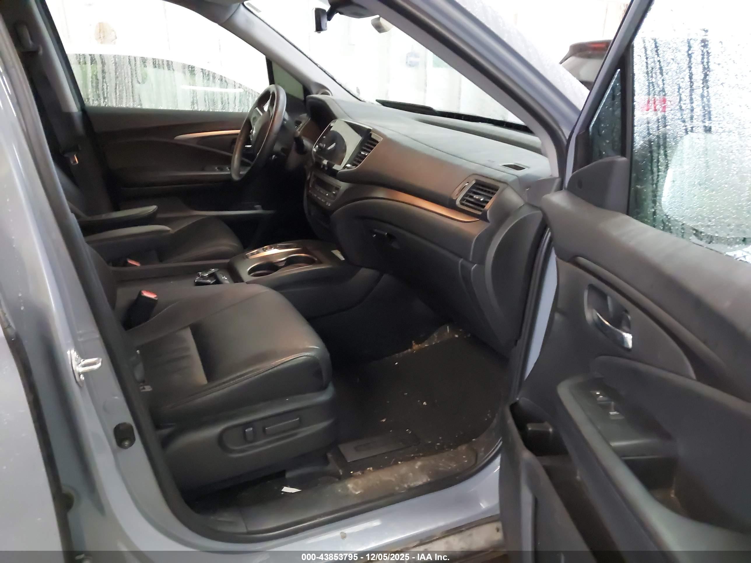 HONDA PILOT image 5