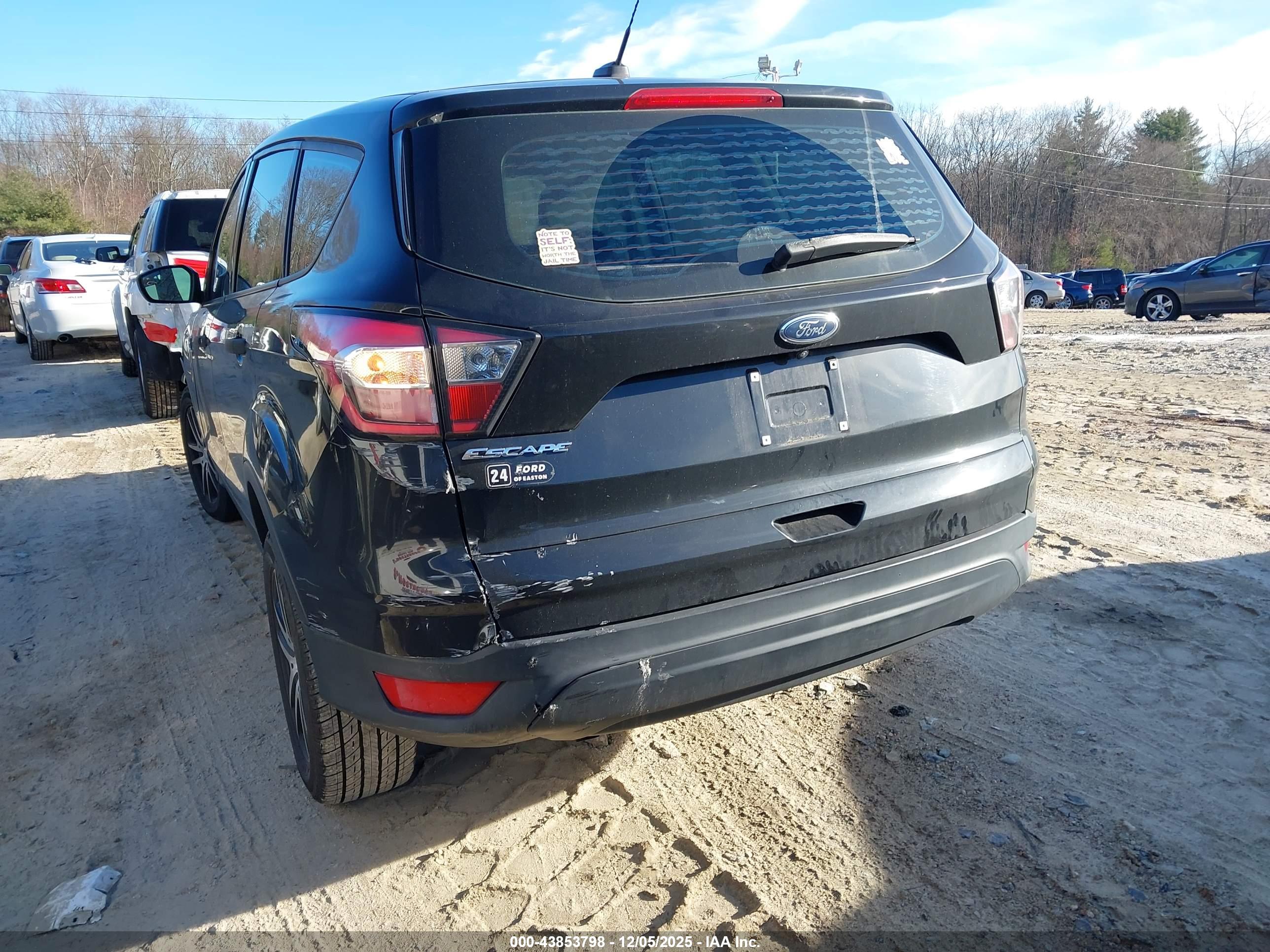FORD ESCAPE image 3