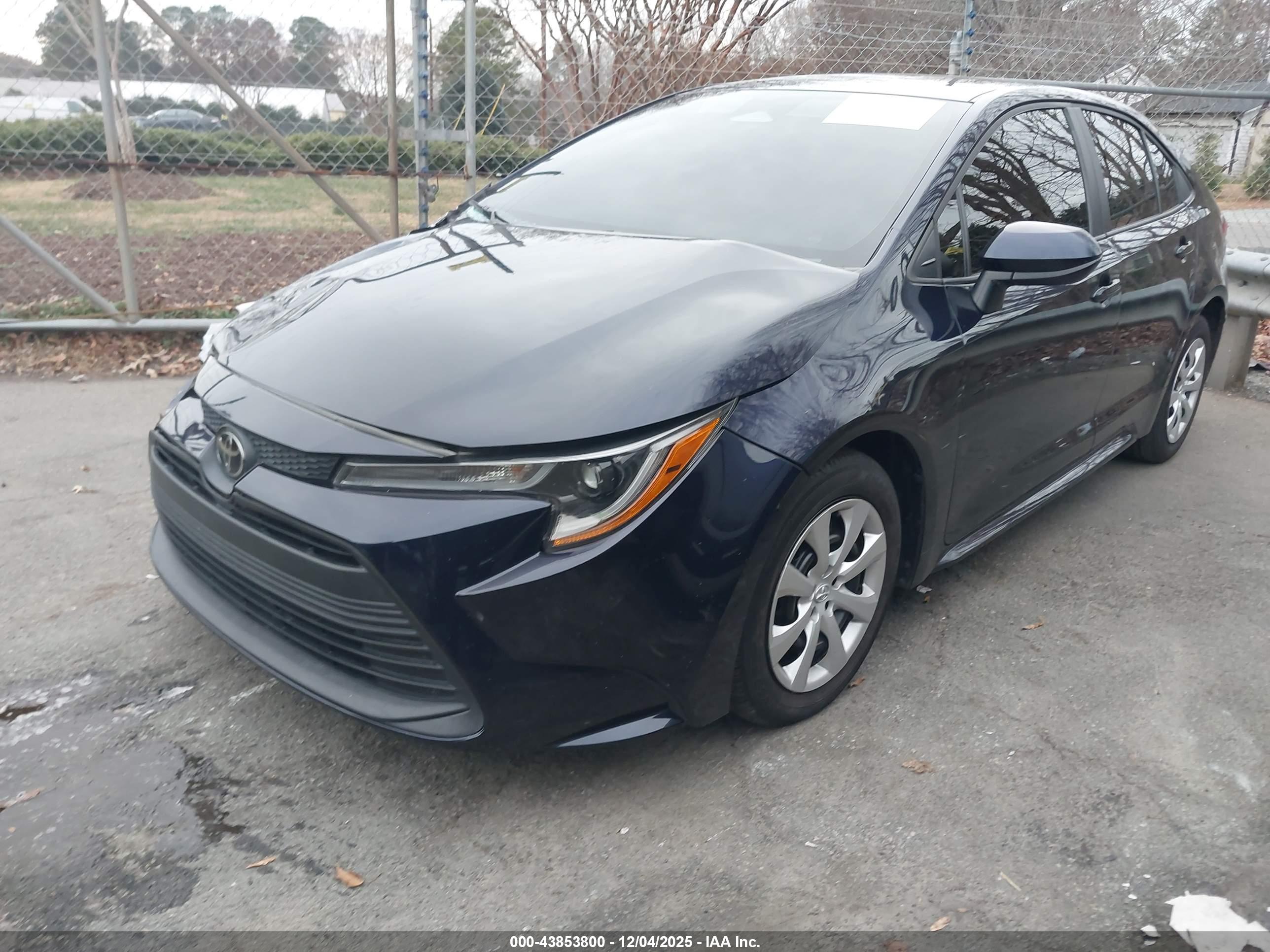 TOYOTA COROLLA image 2