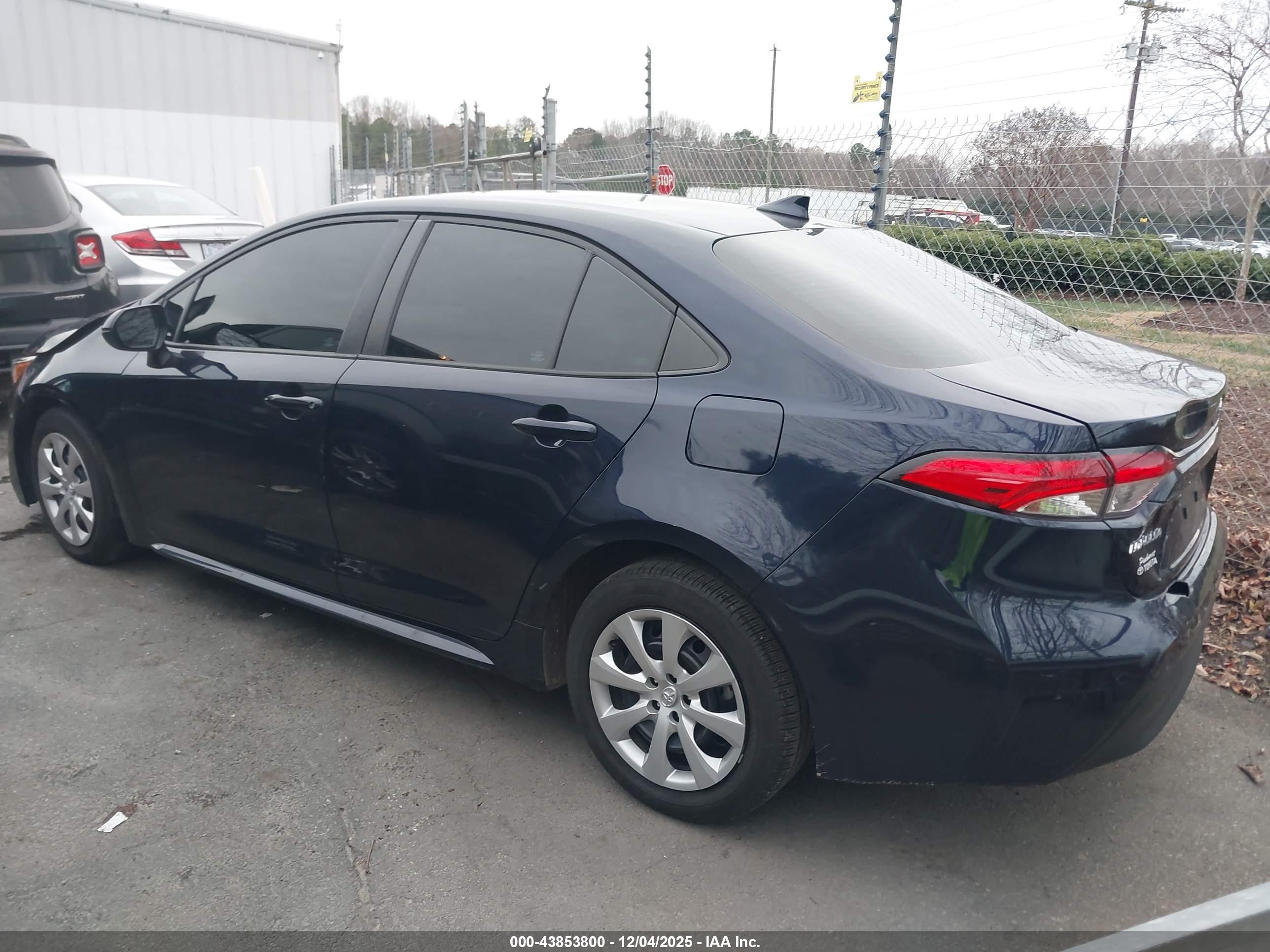 TOYOTA COROLLA image 3
