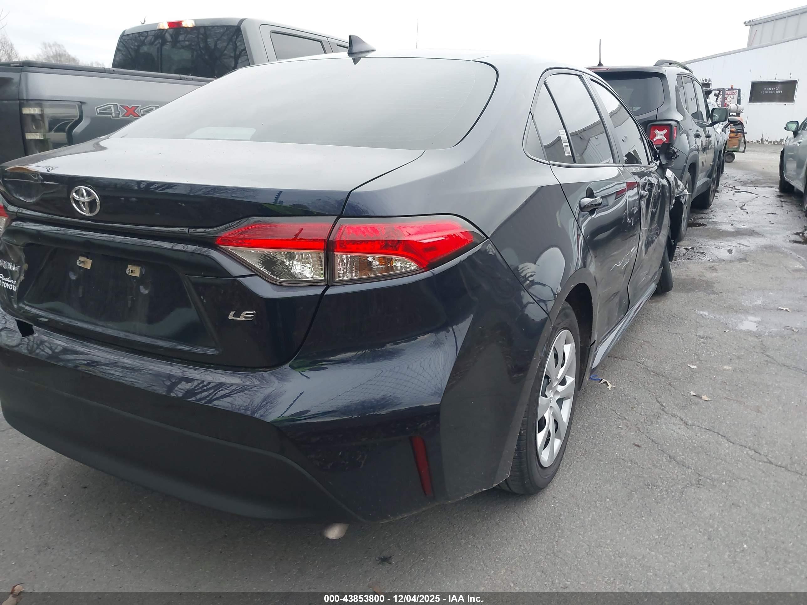 TOYOTA COROLLA image 4