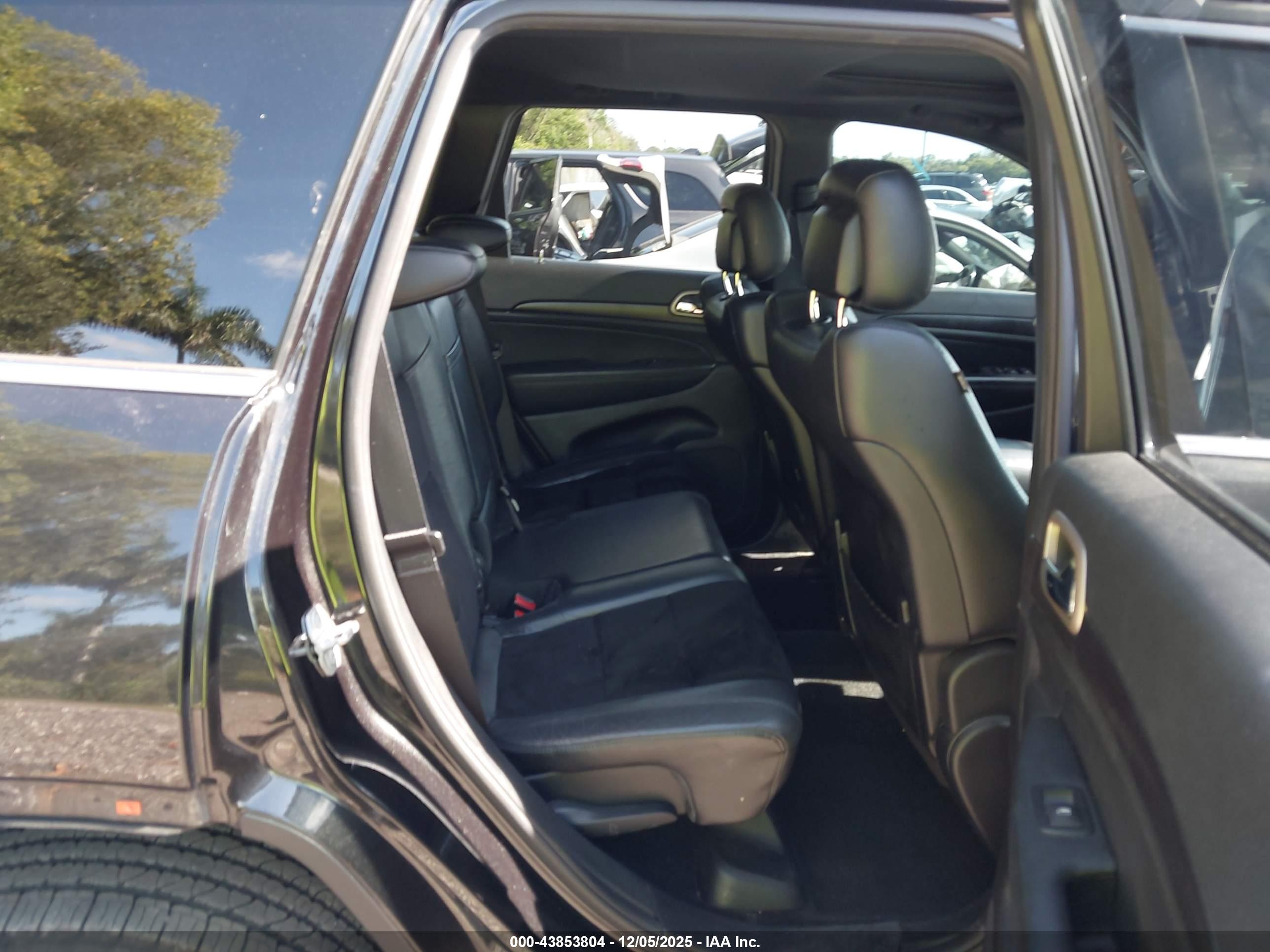 JEEP GRAND image 8