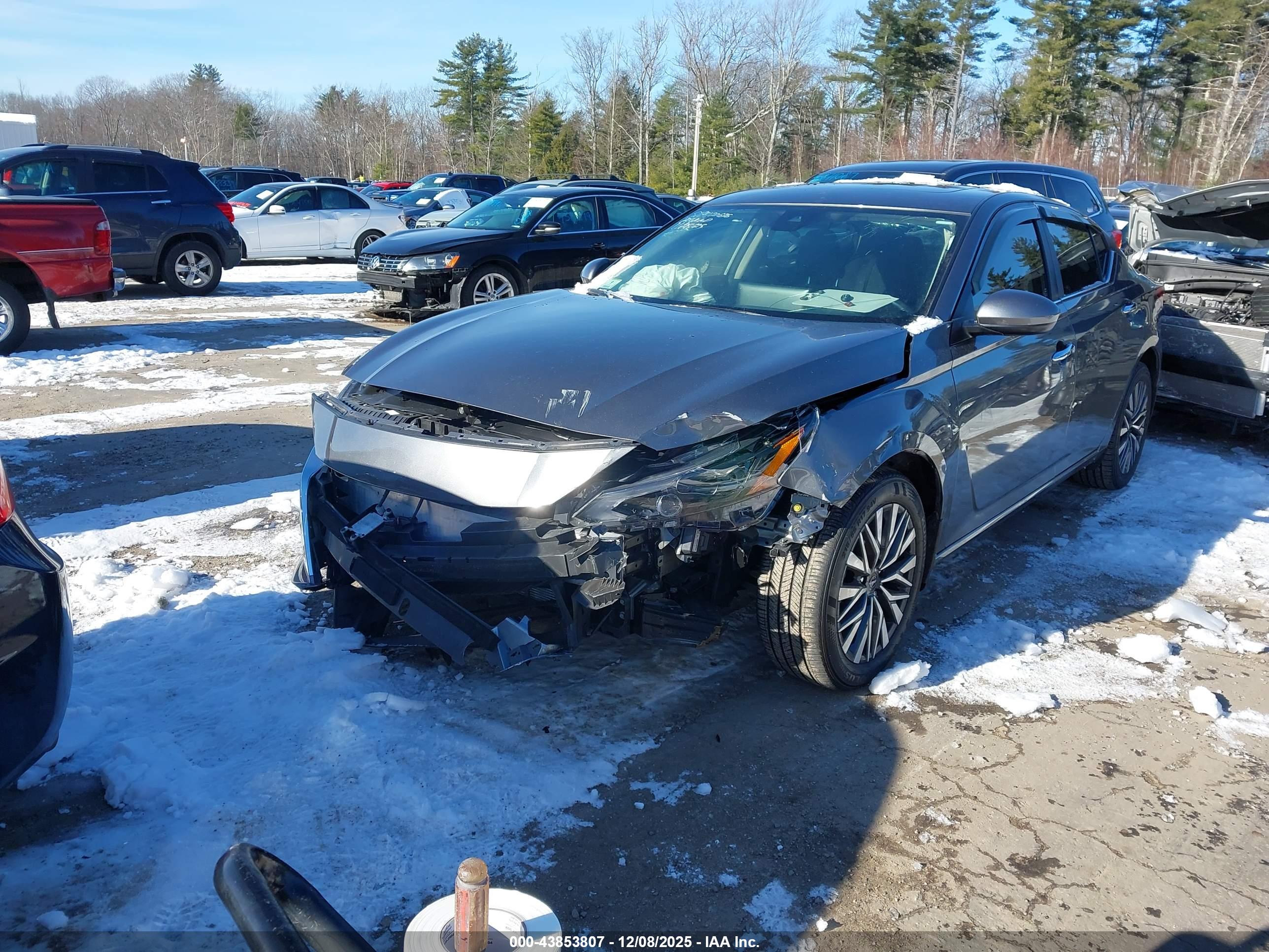 NISSAN ALTIMA image 2