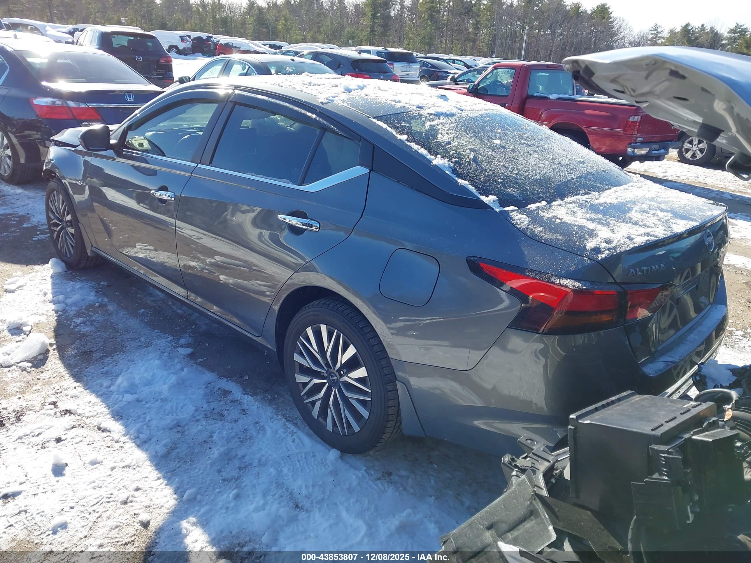 NISSAN ALTIMA image 3