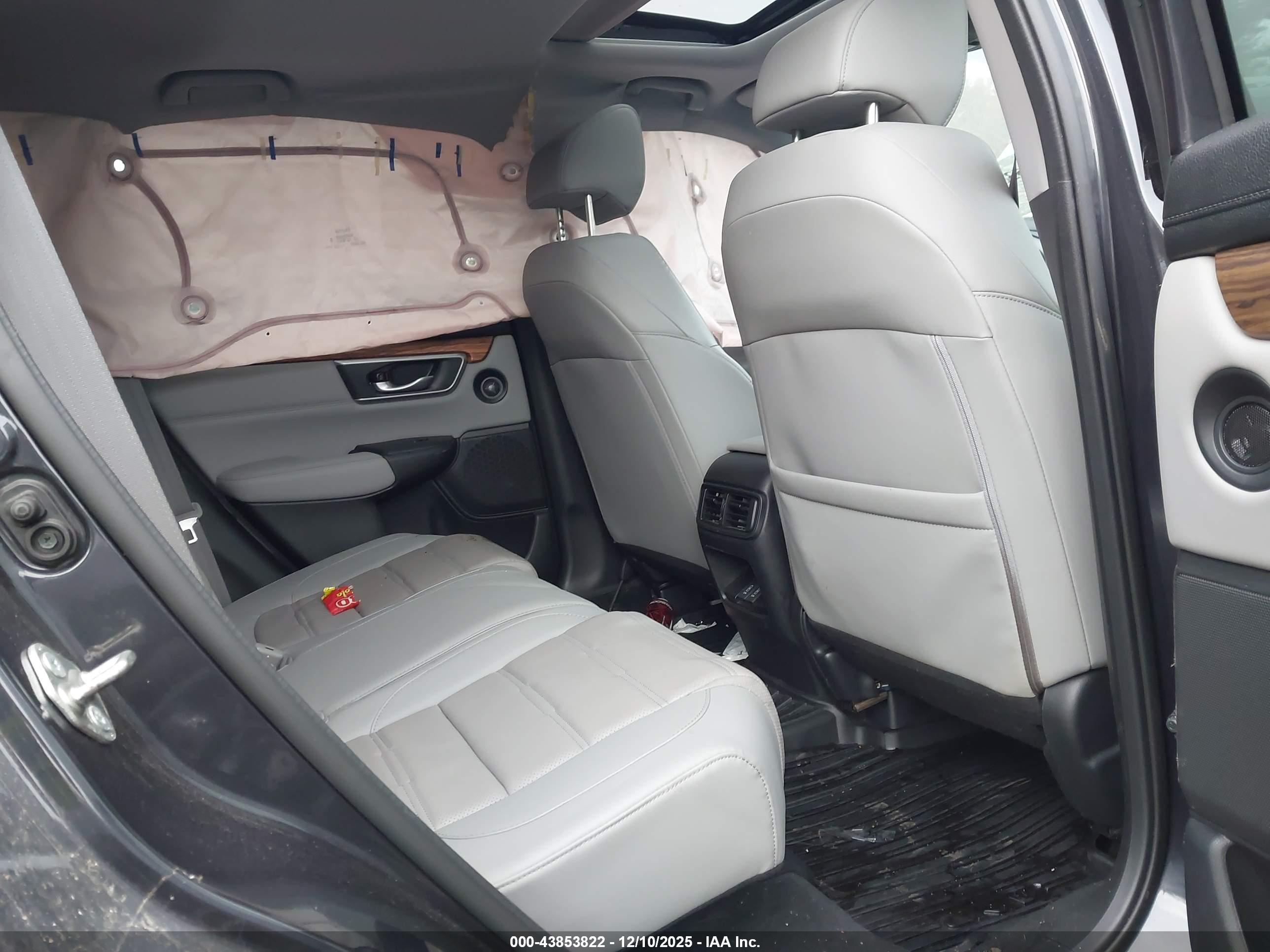 HONDA CR-V image 8