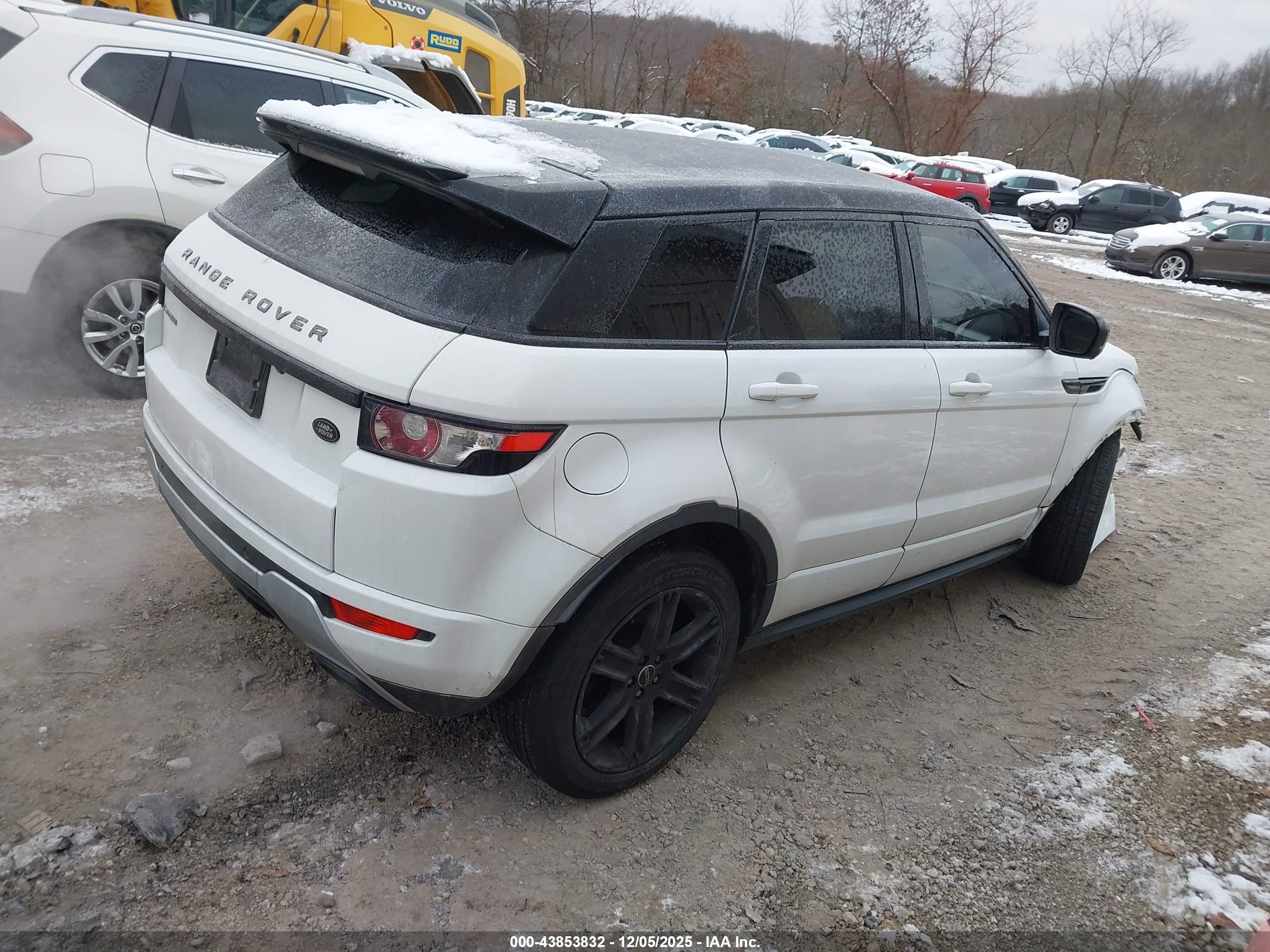 LAND ROVER image 4