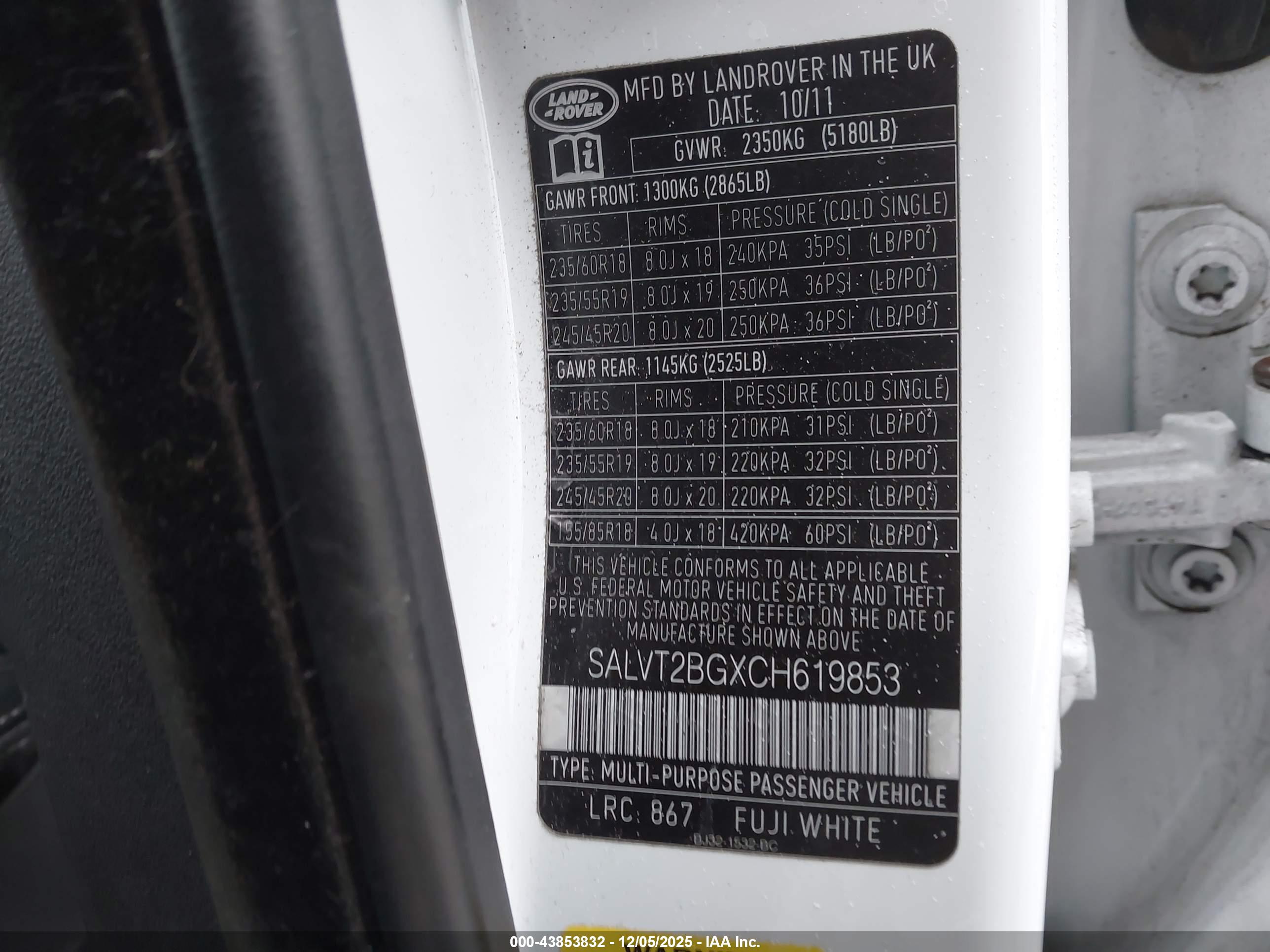 LAND ROVER image 9