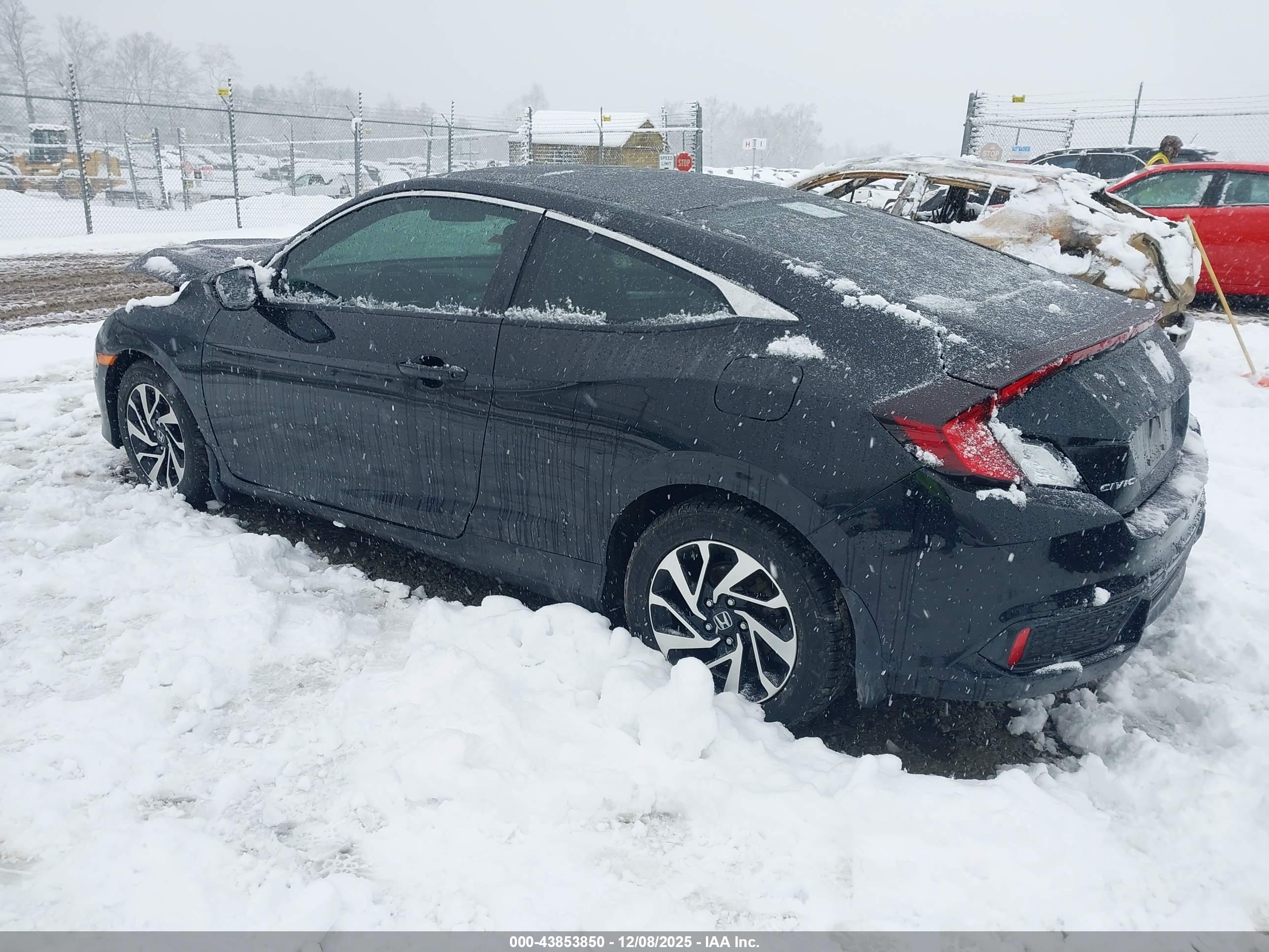 HONDA CIVIC image 3