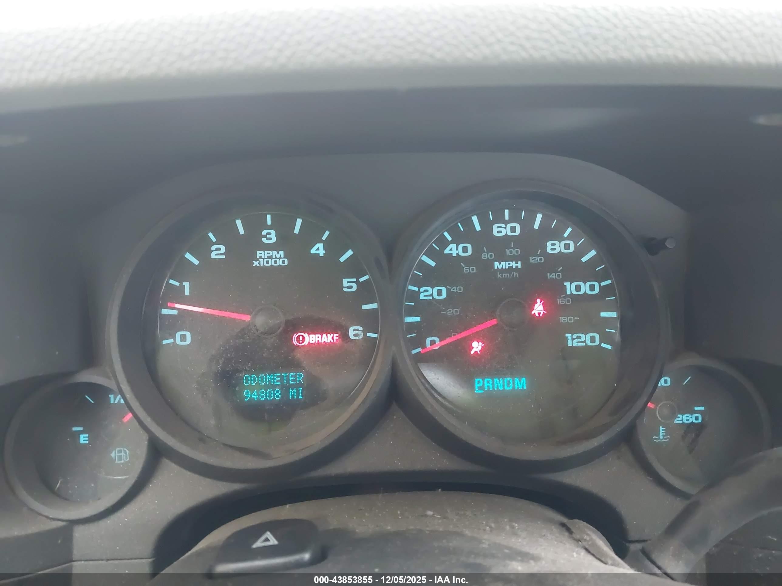 CHEVROLET SILVERADO image 7