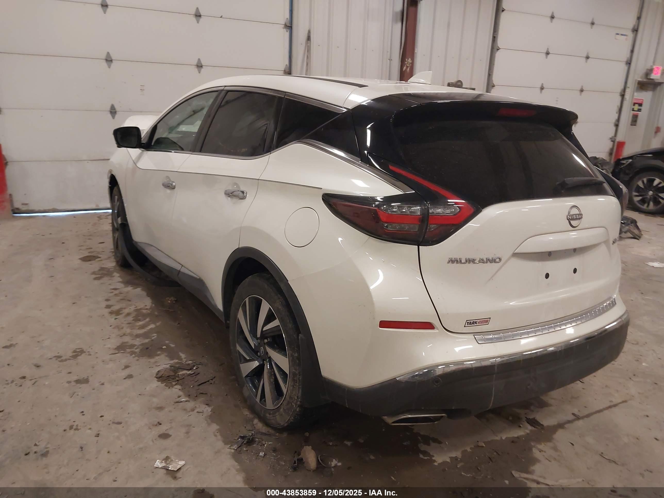 NISSAN MURANO image 3