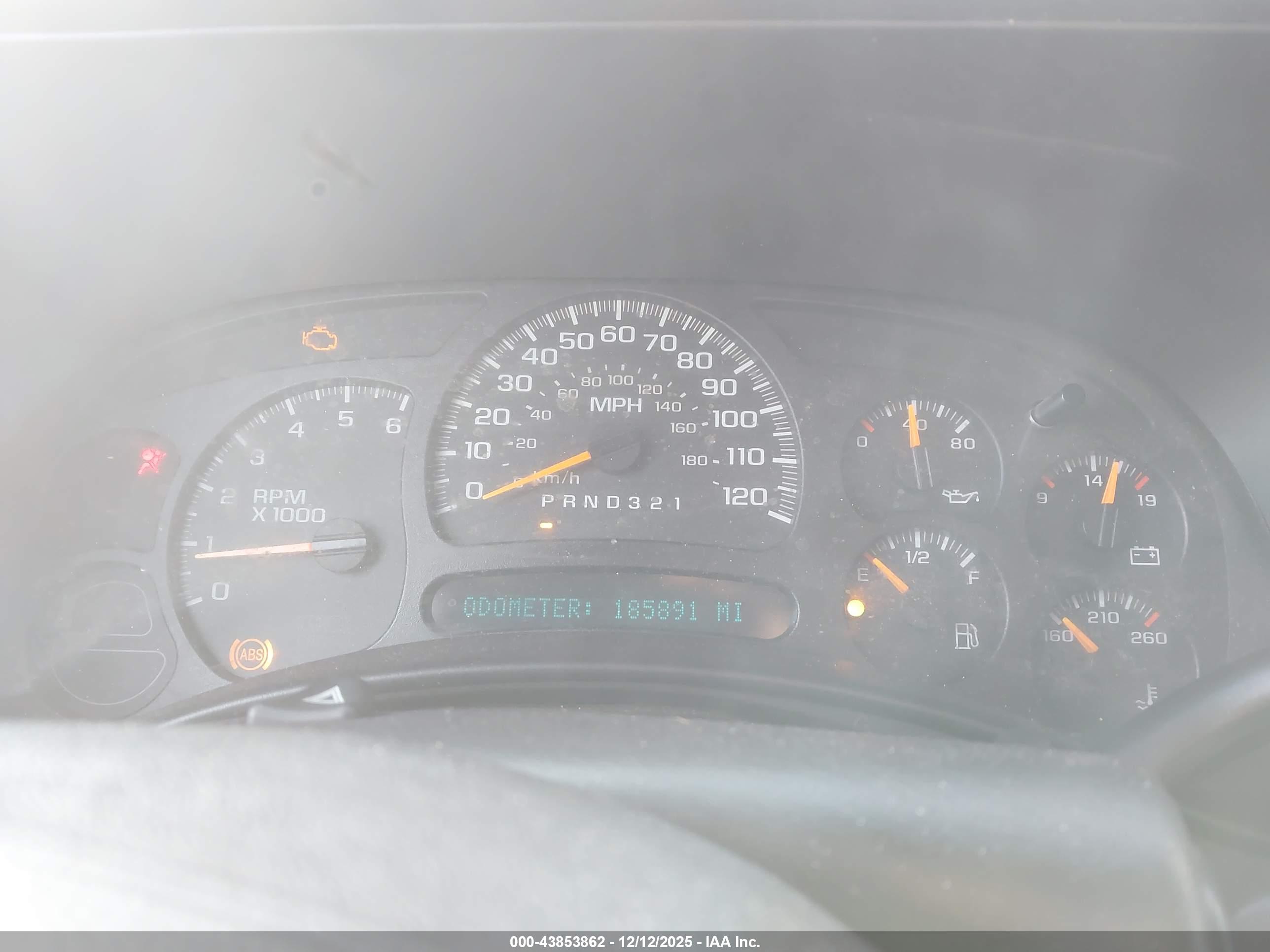 CHEVROLET SILVERADO image 7