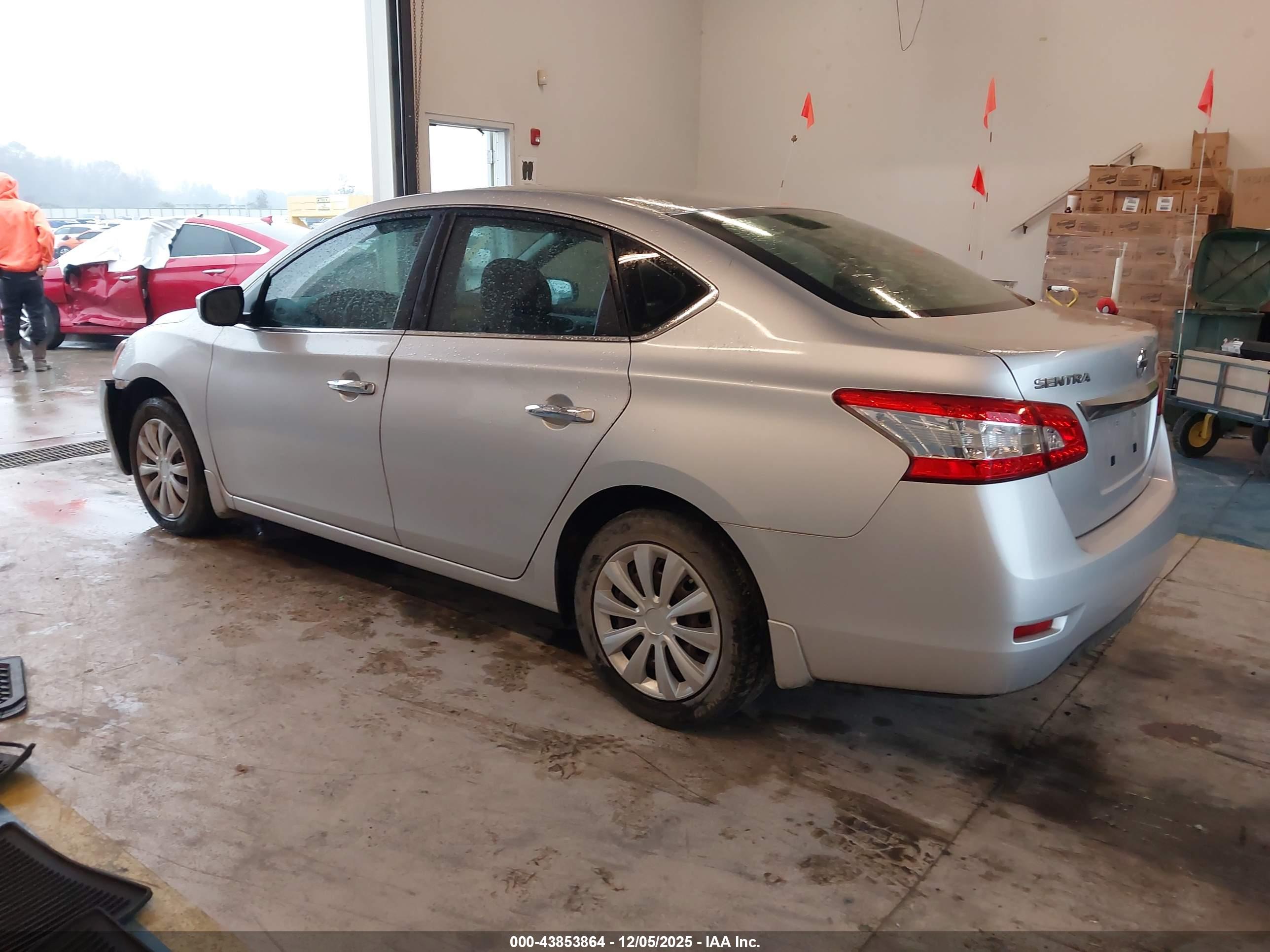 NISSAN SENTRA image 3
