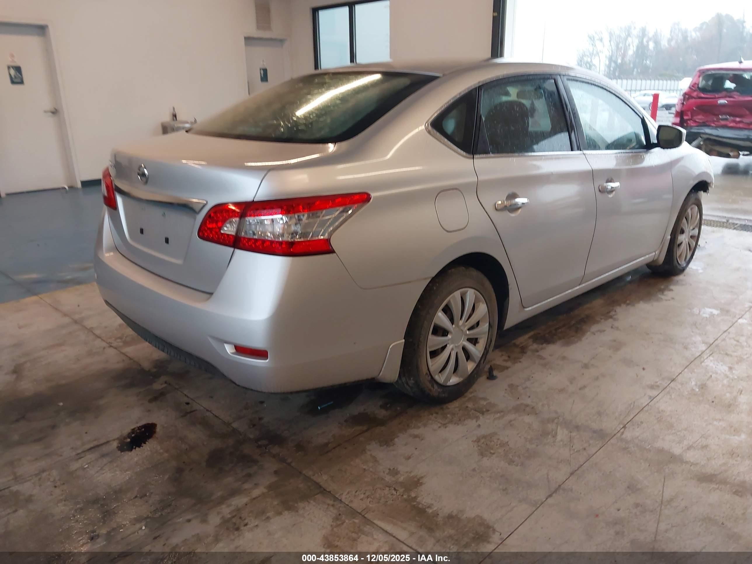 NISSAN SENTRA image 4