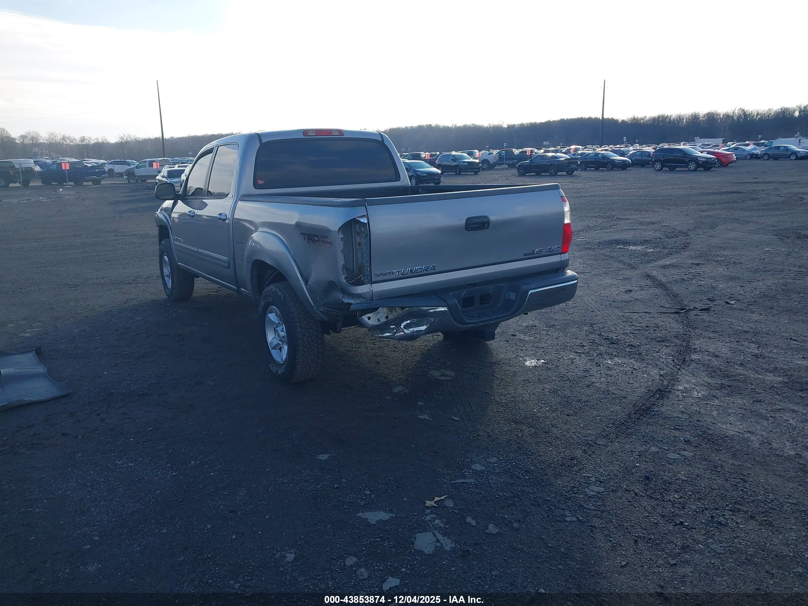 TOYOTA TUNDRA image 3