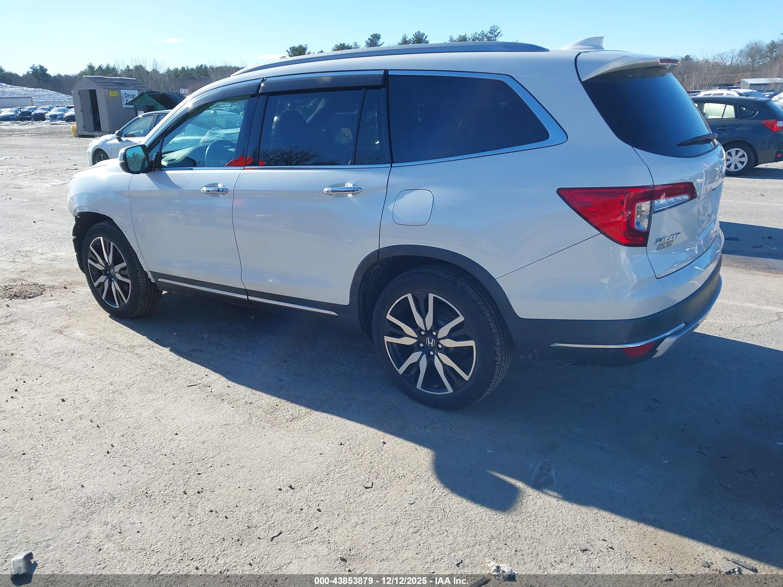 HONDA PILOT image 3